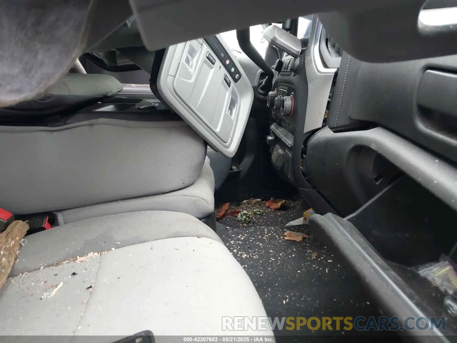 6 fotografías del automóvil dañado 1GC4YNEY8MF218924 CHEVROLET SILVERADO 2500HD 2021