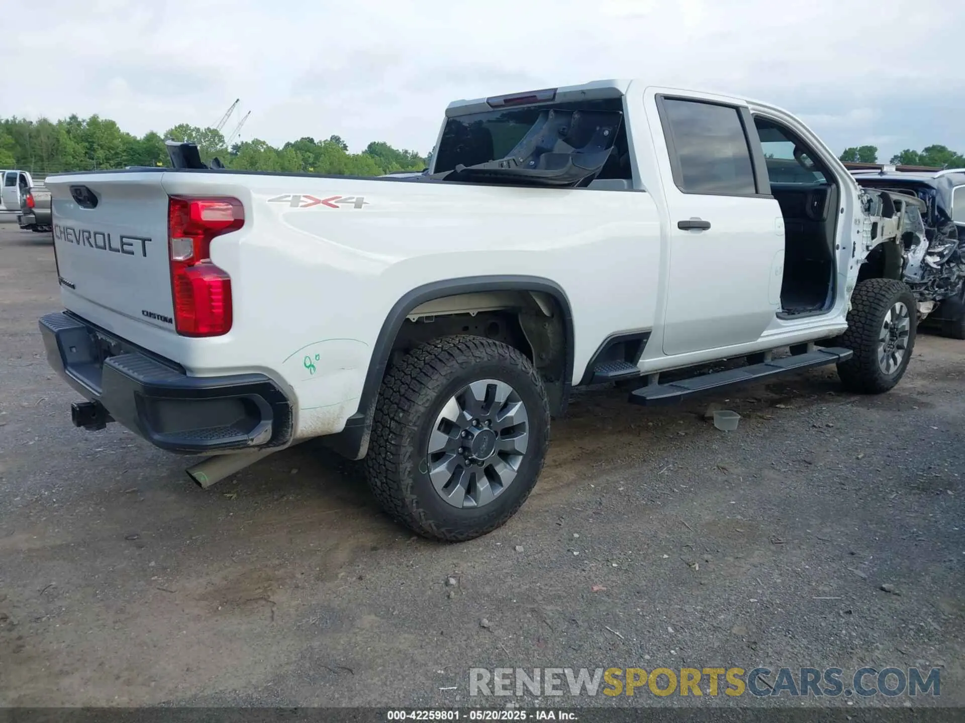 4 fotografías del automóvil dañado 1GC4YME73NF115669 CHEVROLET SILVERADO 2500HD 2022