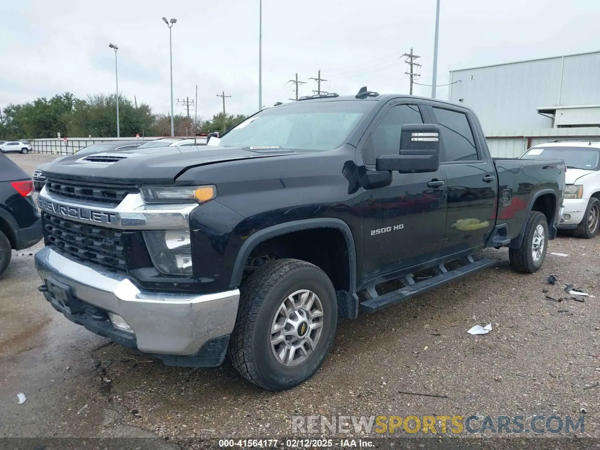 2 fotografías del automóvil dañado 1GC4YNEY1NF217213 CHEVROLET SILVERADO 2500HD 2022