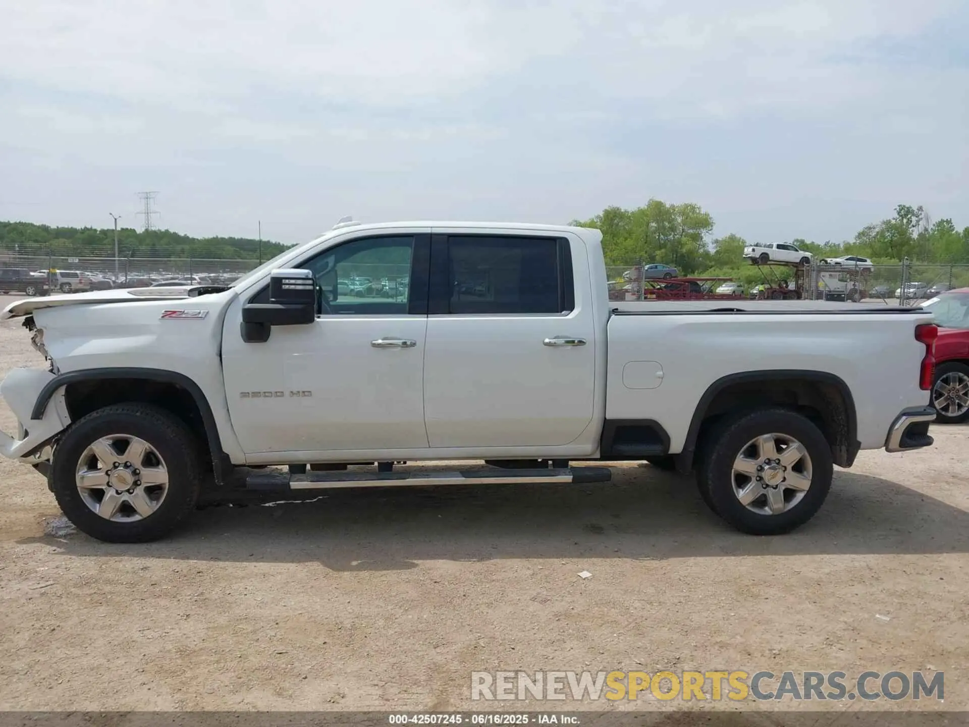 14 fotografías del automóvil dañado 1GC4YPE7XNF107263 CHEVROLET SILVERADO 2500HD 2022