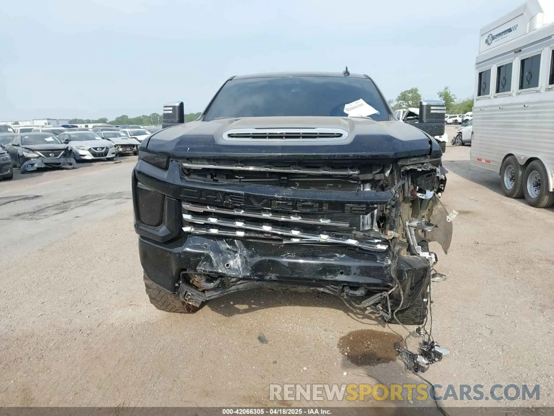 12 fotografías del automóvil dañado 1GC4YPEY3NF327269 CHEVROLET SILVERADO 2500HD 2022
