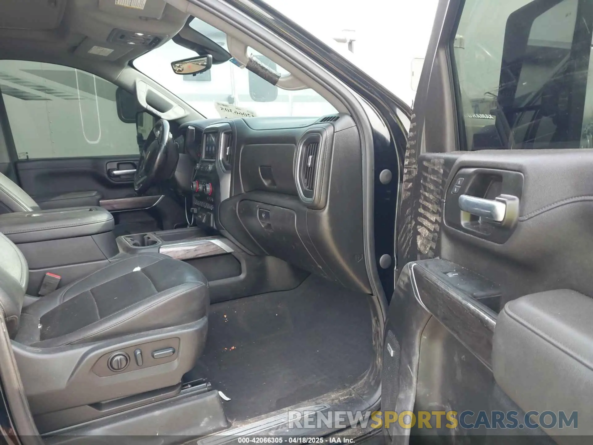 5 fotografías del automóvil dañado 1GC4YPEY3NF327269 CHEVROLET SILVERADO 2500HD 2022