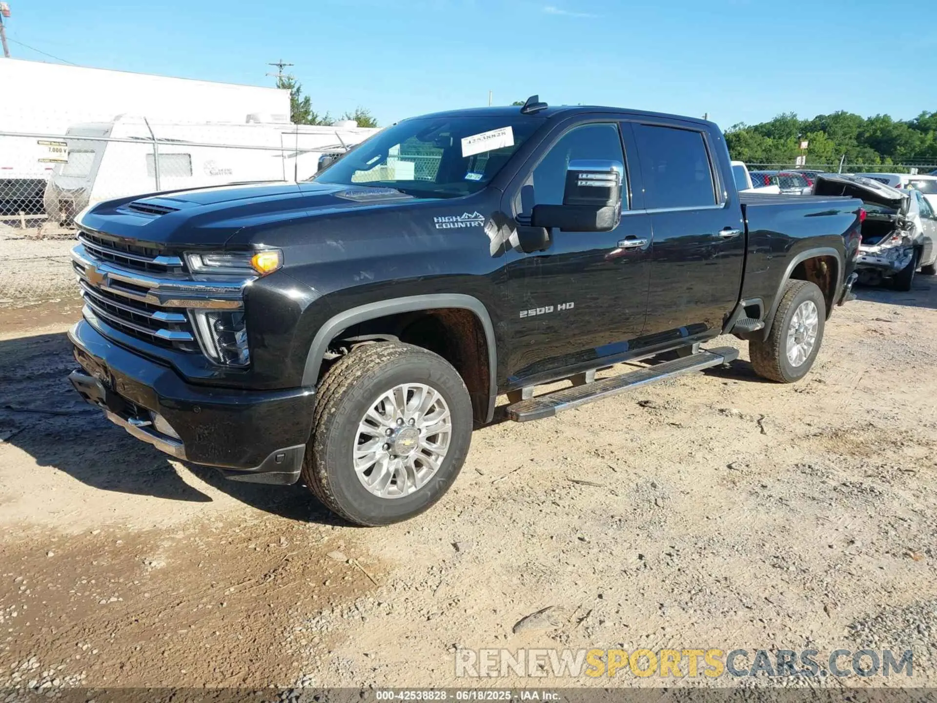 2 fotografías del automóvil dañado 1GC4YREY4NF235941 CHEVROLET SILVERADO 2500HD 2022