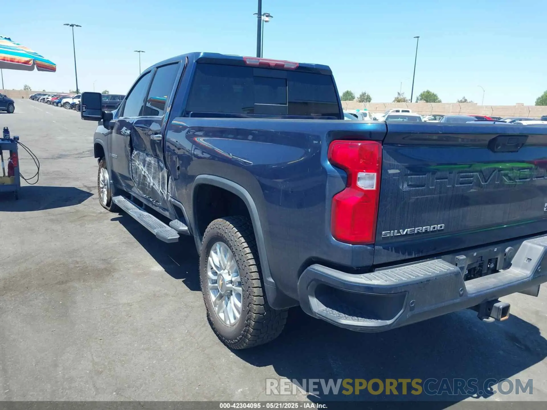3 fotografías del automóvil dañado 1GC4YREY6NF109953 CHEVROLET SILVERADO 2500HD 2022