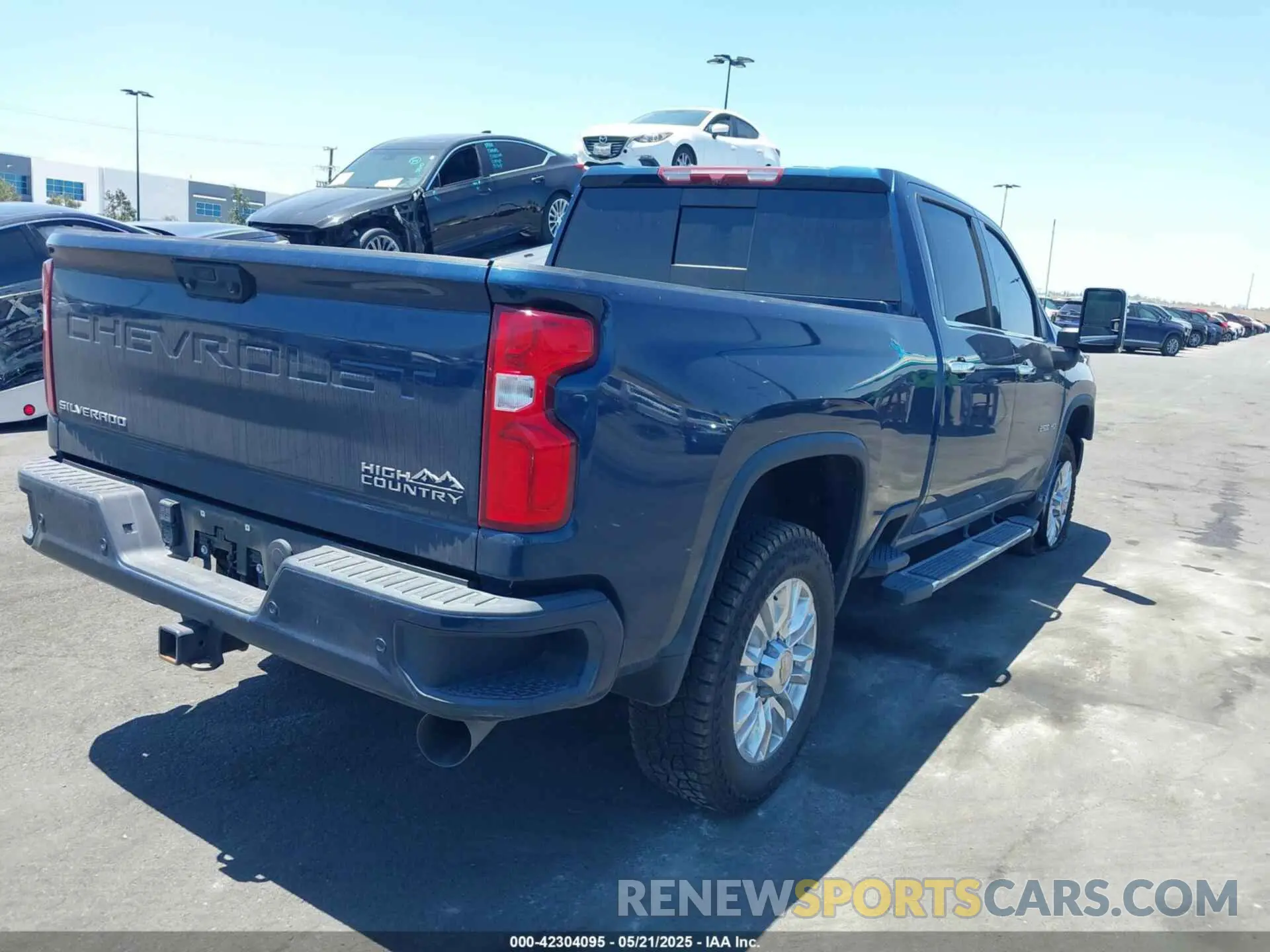 4 fotografías del automóvil dañado 1GC4YREY6NF109953 CHEVROLET SILVERADO 2500HD 2022