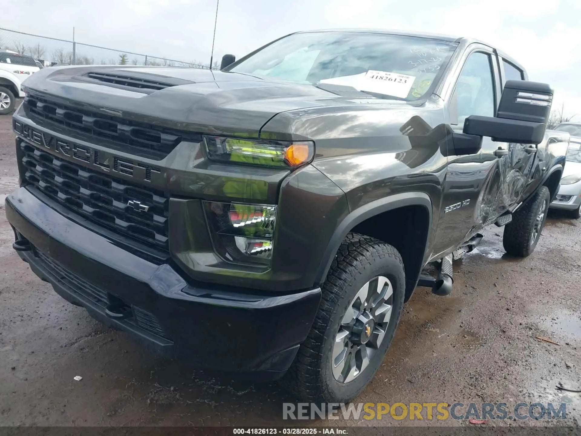 2 fotografías del automóvil dañado 2GC4YME78N1223955 CHEVROLET SILVERADO 2500HD 2022