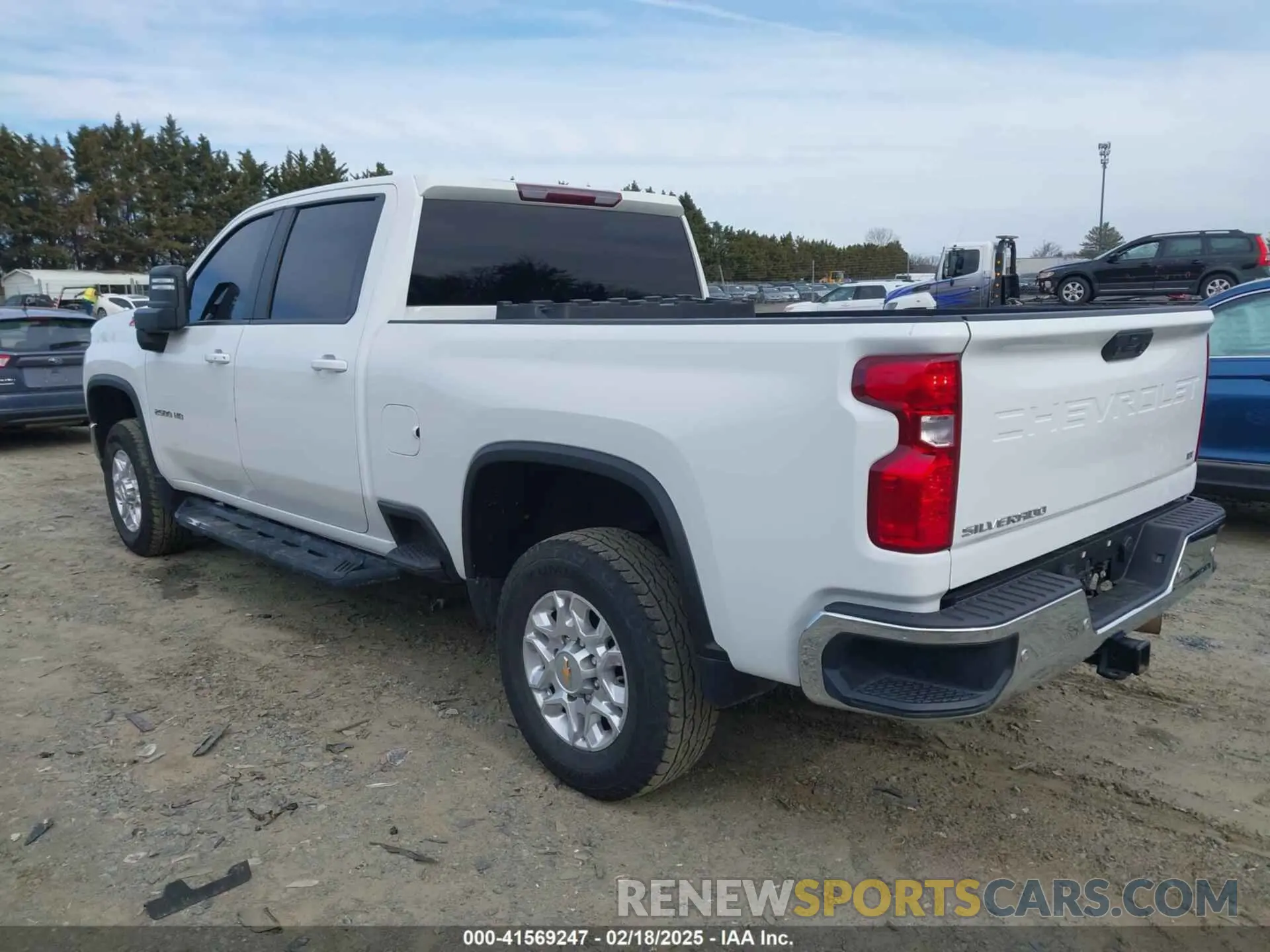 3 fotografías del automóvil dañado 2GC4YNEY4N1225880 CHEVROLET SILVERADO 2500HD 2022