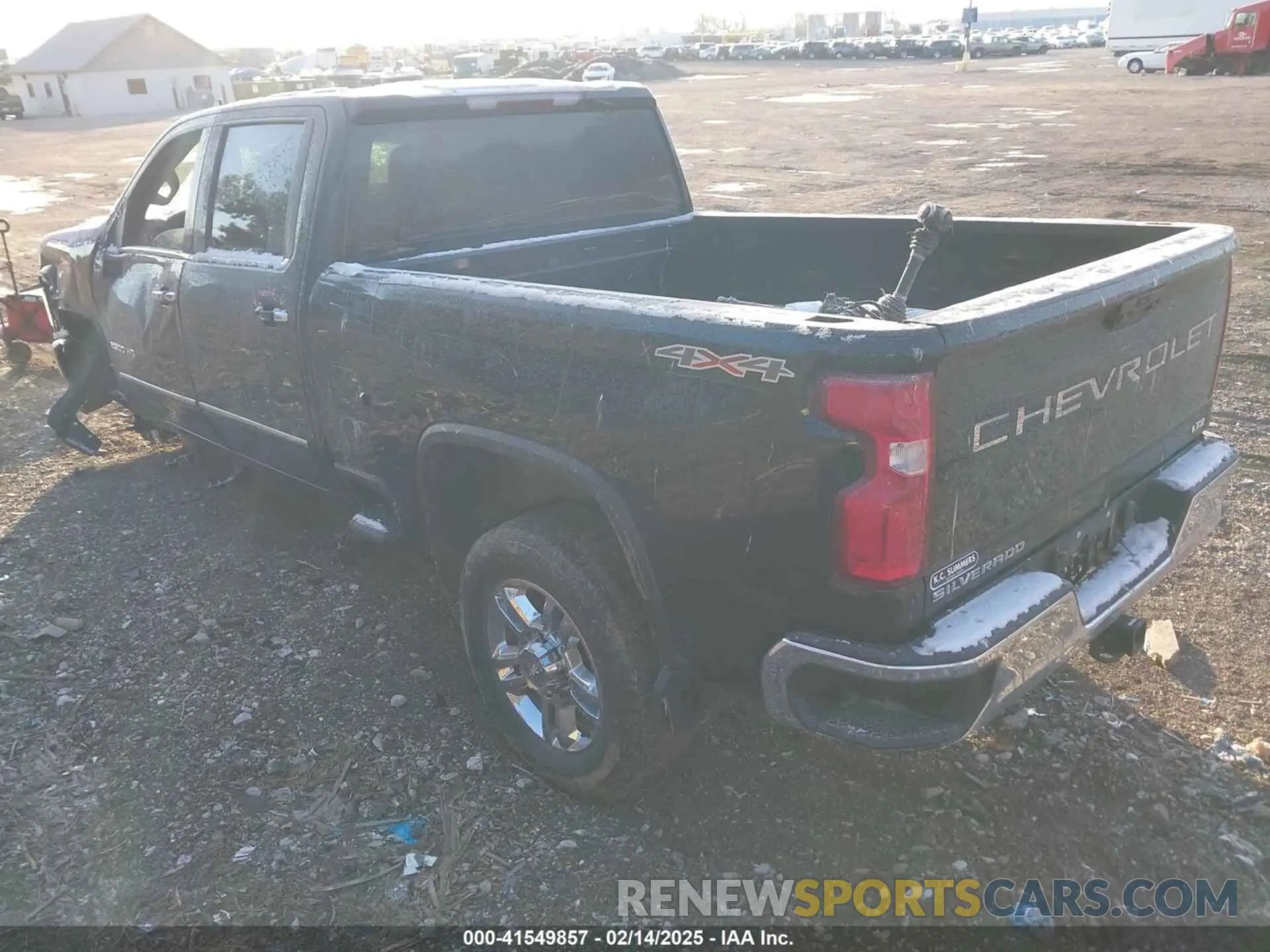 3 fotografías del automóvil dañado 2GC4YPE77N1218330 CHEVROLET SILVERADO 2500HD 2022