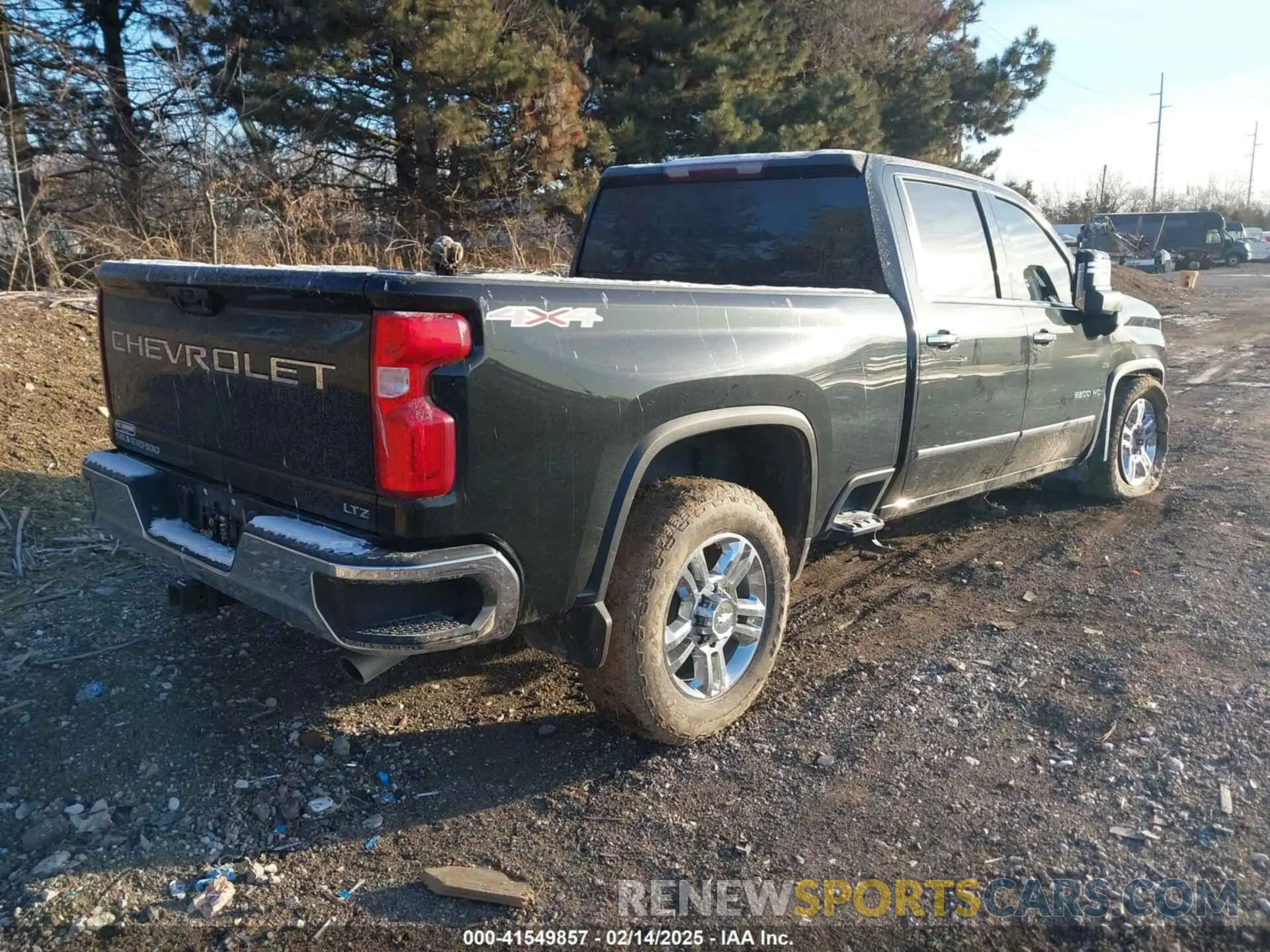 4 fotografías del automóvil dañado 2GC4YPE77N1218330 CHEVROLET SILVERADO 2500HD 2022