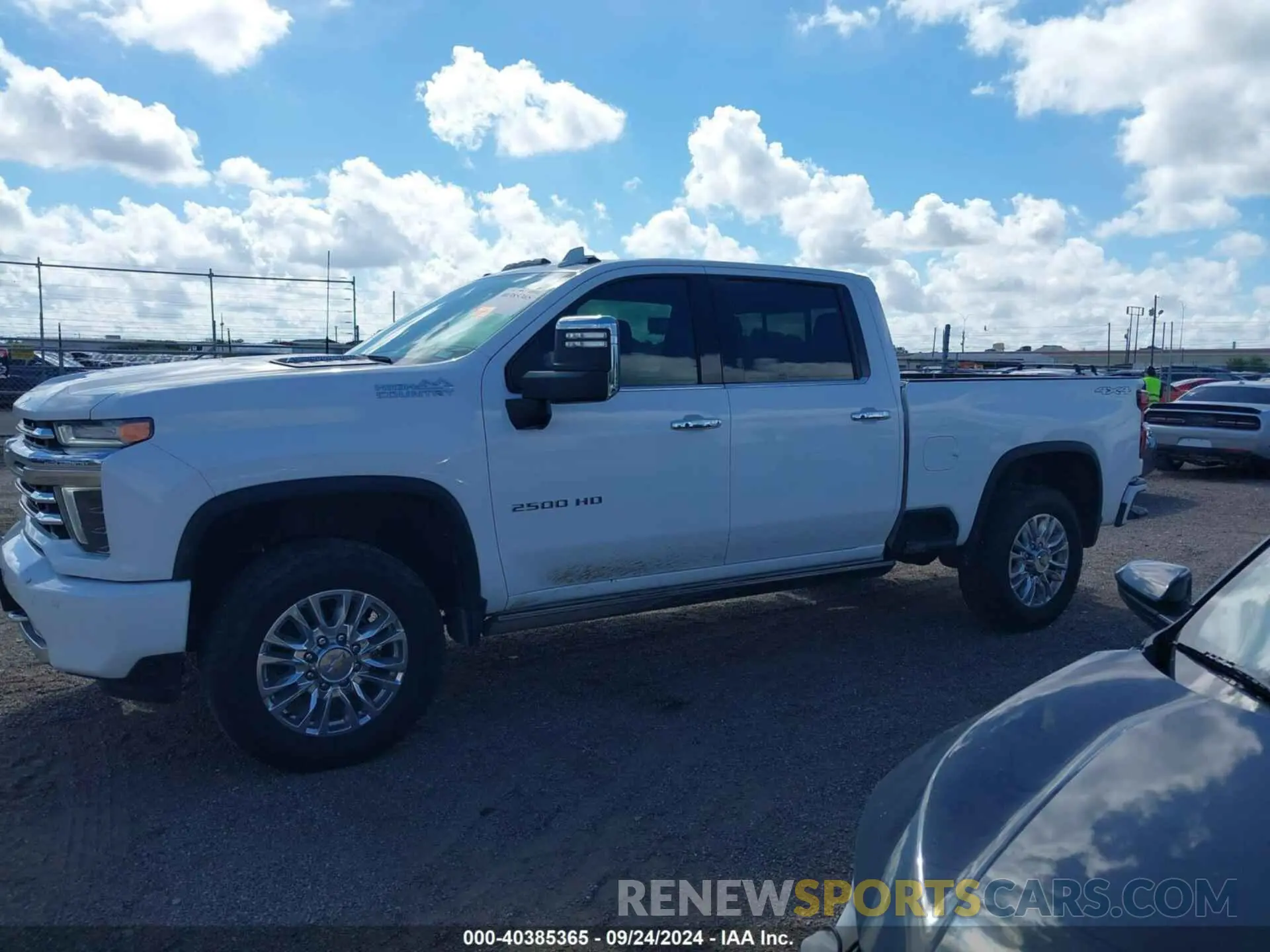 17 fotografías del automóvil dañado 2GC4YREYXN1245607 CHEVROLET SILVERADO 2500HD 2022