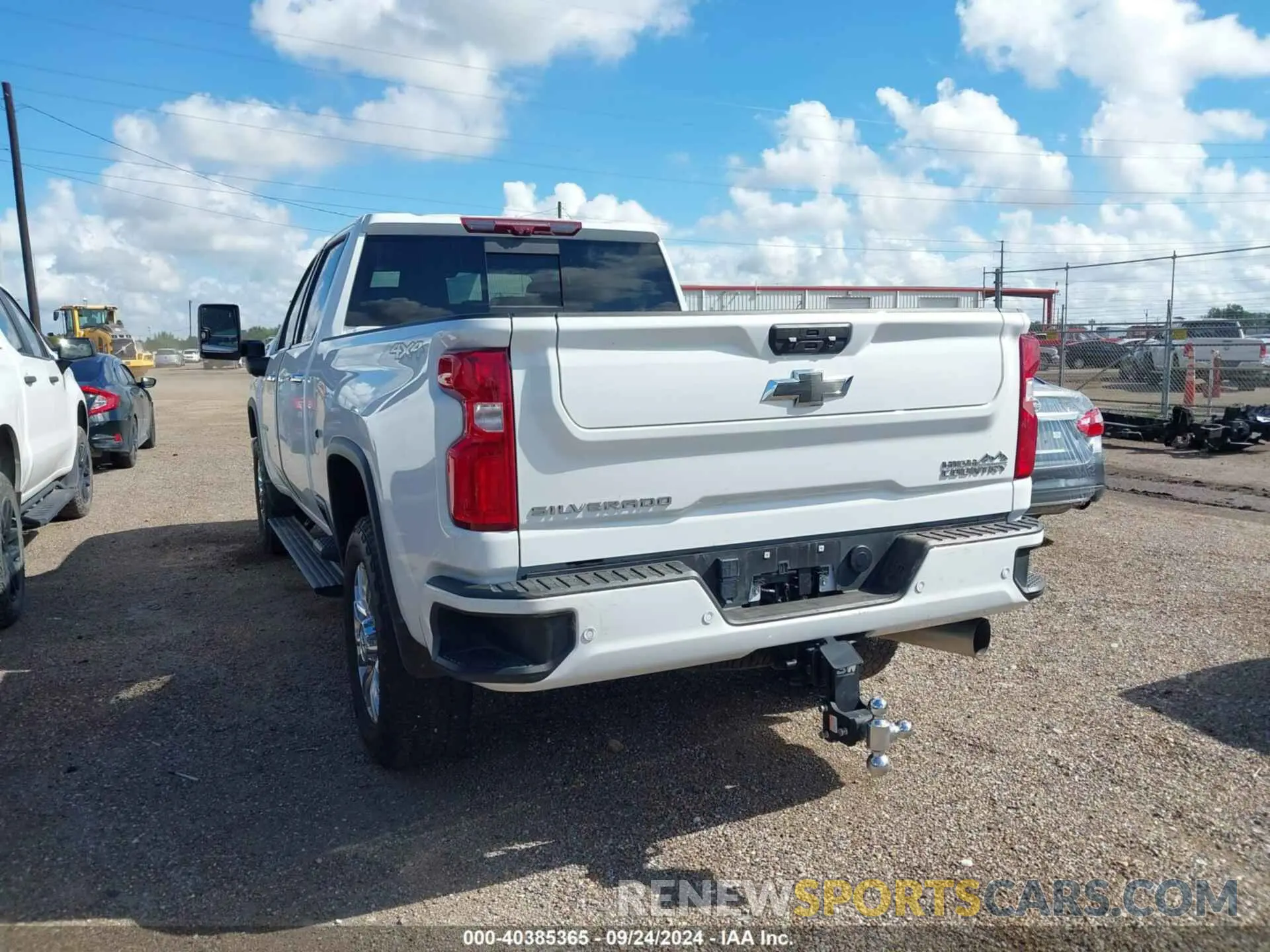 3 fotografías del automóvil dañado 2GC4YREYXN1245607 CHEVROLET SILVERADO 2500HD 2022