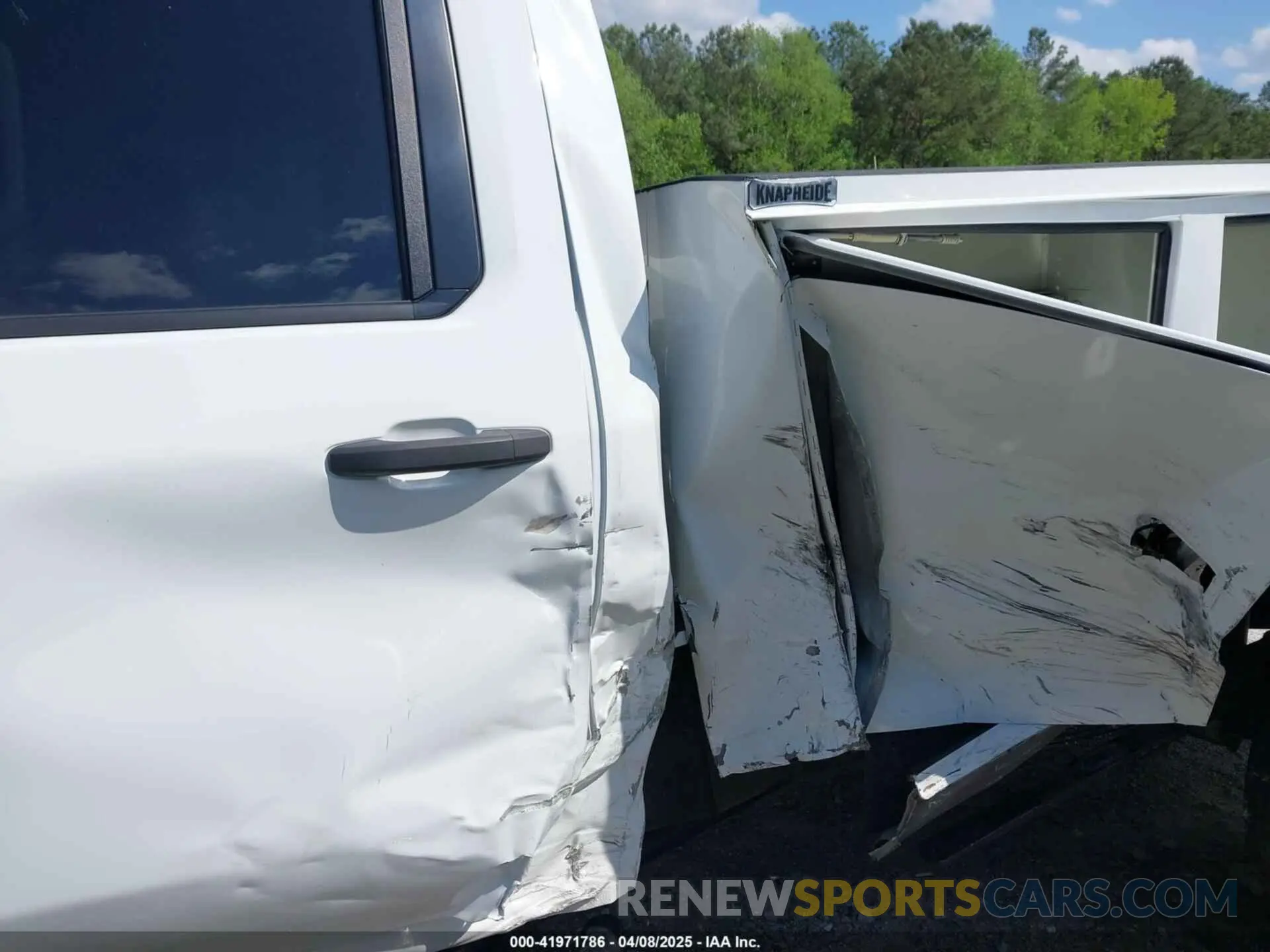 6 fotografías del automóvil dañado 1GB2WLE71PF113787 CHEVROLET SILVERADO 2500HD 2023