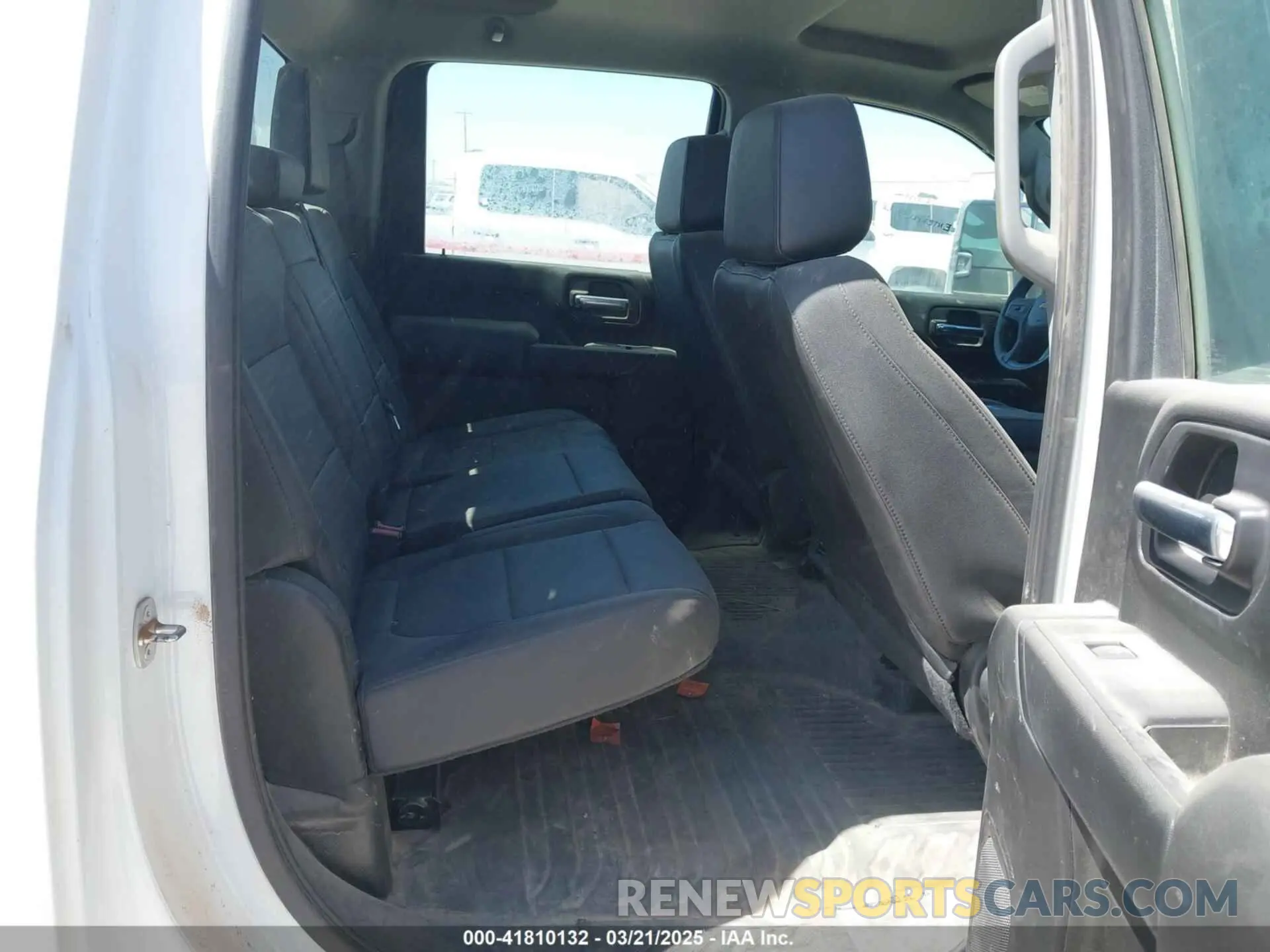 6 fotografías del automóvil dañado 1GB4YLE71PF160904 CHEVROLET SILVERADO 2500HD 2023