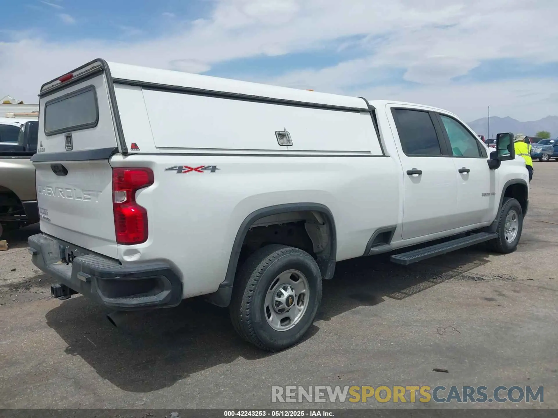4 fotografías del automóvil dañado 1GC1YLE73PF116871 CHEVROLET SILVERADO 2500HD 2023