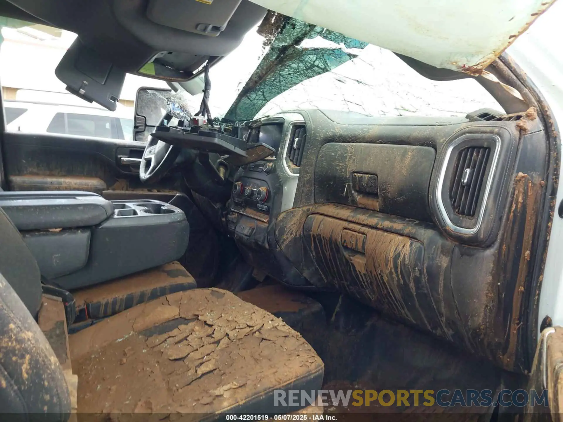 5 fotografías del automóvil dañado 1GC1YNEY0PF162906 CHEVROLET SILVERADO 2500HD 2023