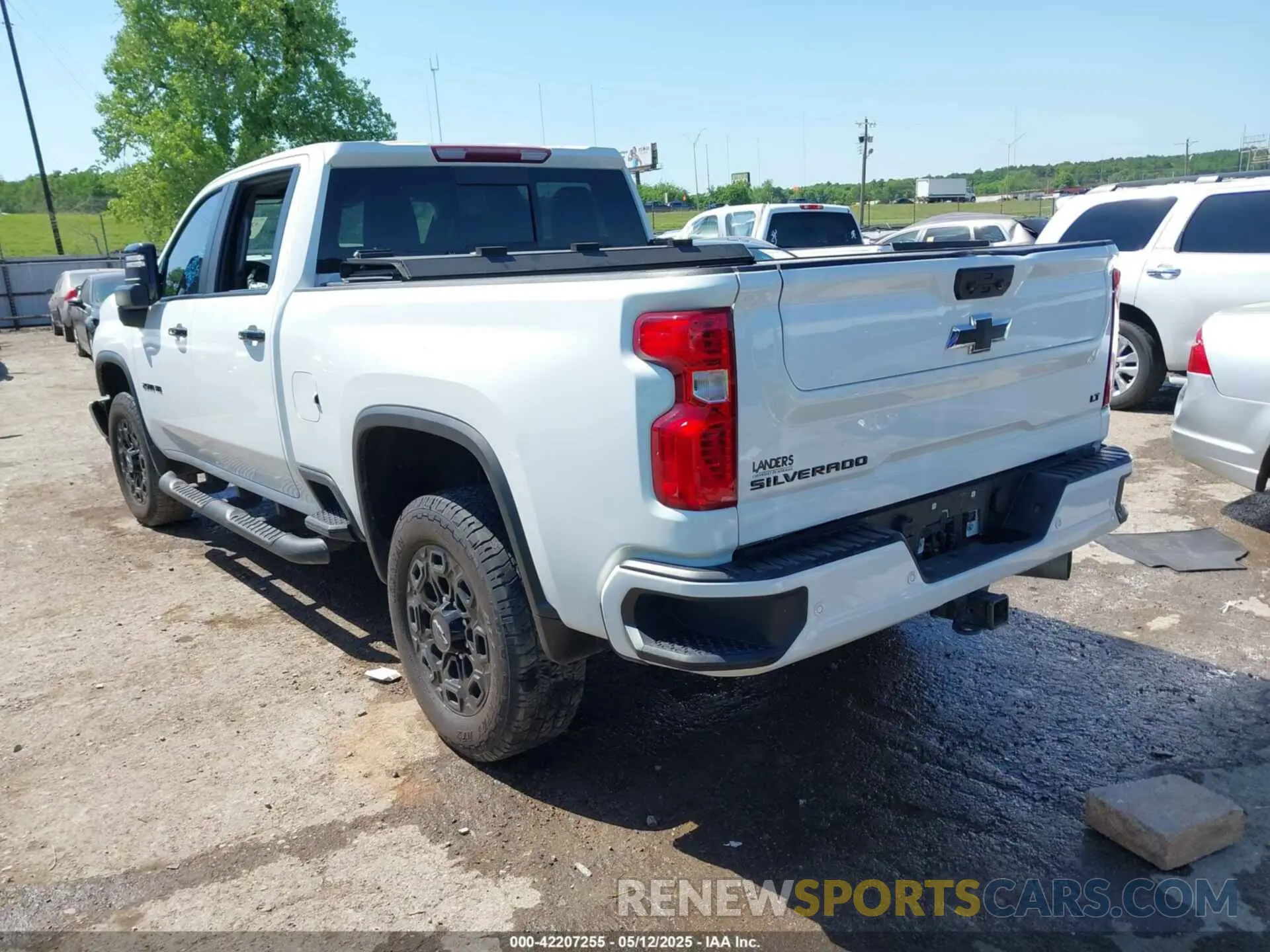3 fotografías del automóvil dañado 1GC4YNEYXPF237415 CHEVROLET SILVERADO 2500HD 2023