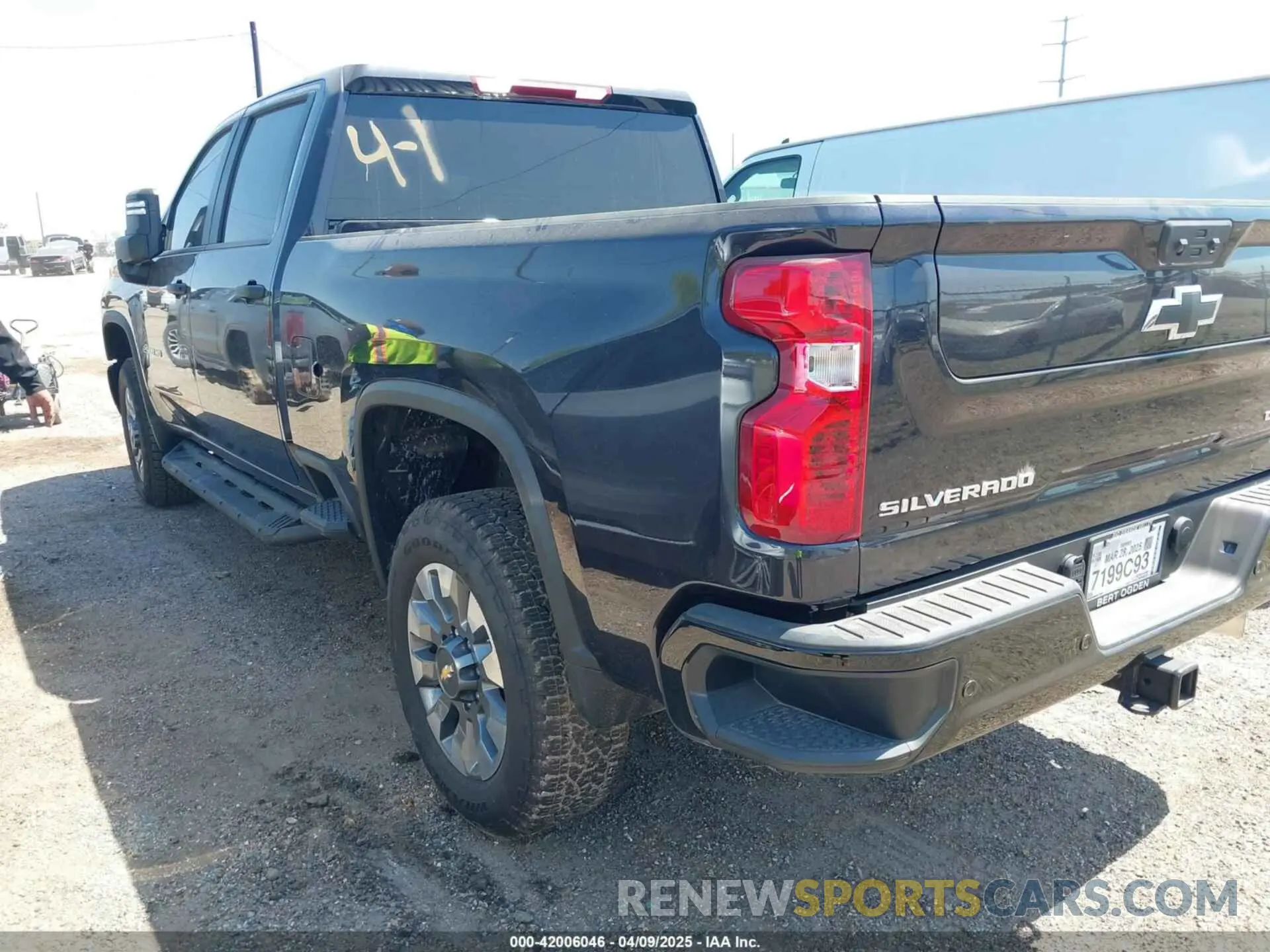 3 fotografías del automóvil dañado 1GC4YMEY6RF465988 CHEVROLET SILVERADO 2500HD 2024