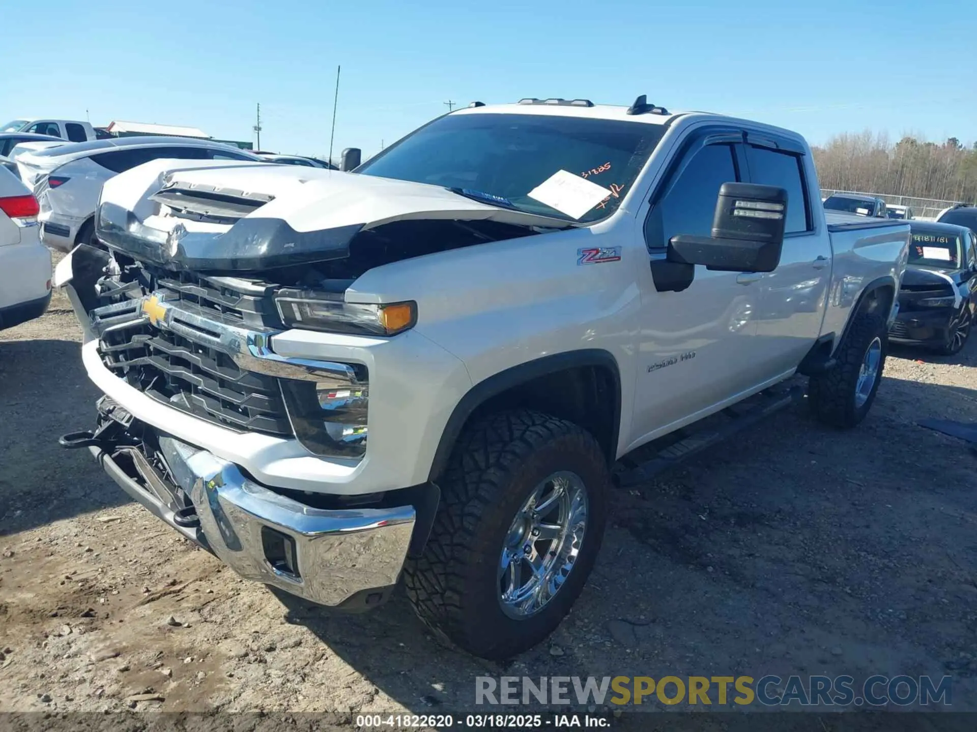 2 fotografías del automóvil dañado 1GC4YNEY1RF185367 CHEVROLET SILVERADO 2500HD 2024