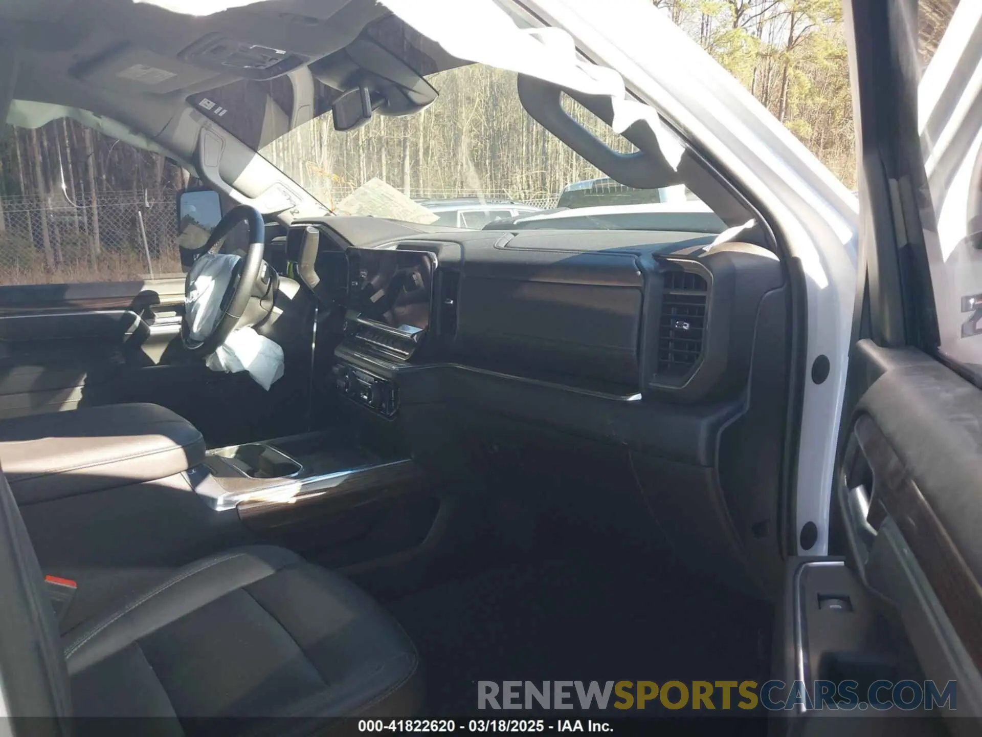 5 fotografías del automóvil dañado 1GC4YNEY1RF185367 CHEVROLET SILVERADO 2500HD 2024