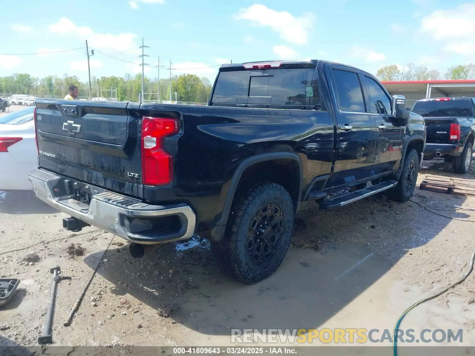 4 fotografías del automóvil dañado 1GC4YPEY6RF191094 CHEVROLET SILVERADO 2500HD 2024