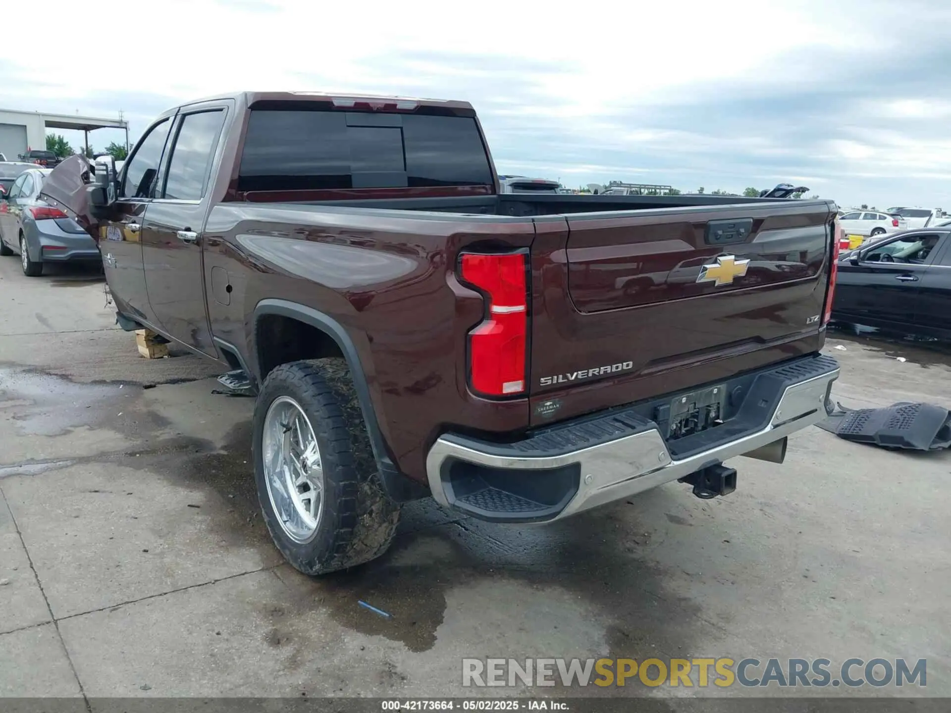 3 fotografías del automóvil dañado 1GC4YPEY6RF337932 CHEVROLET SILVERADO 2500HD 2024