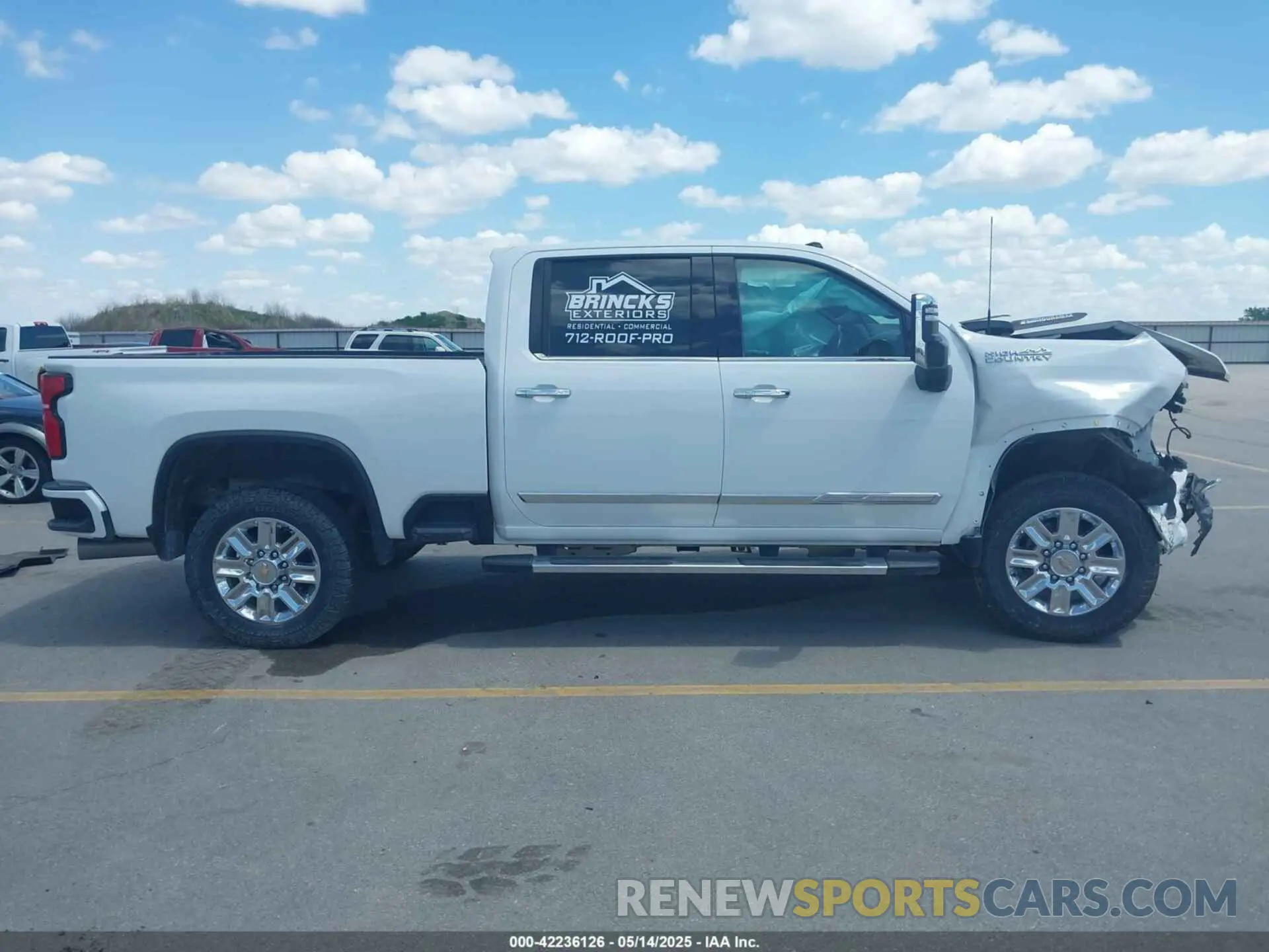 13 fotografías del automóvil dañado 1GC4YREY9RF146114 CHEVROLET SILVERADO 2500HD 2024