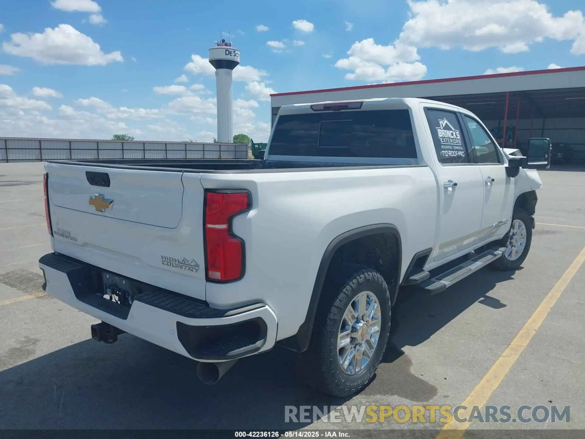 4 fotografías del automóvil dañado 1GC4YREY9RF146114 CHEVROLET SILVERADO 2500HD 2024