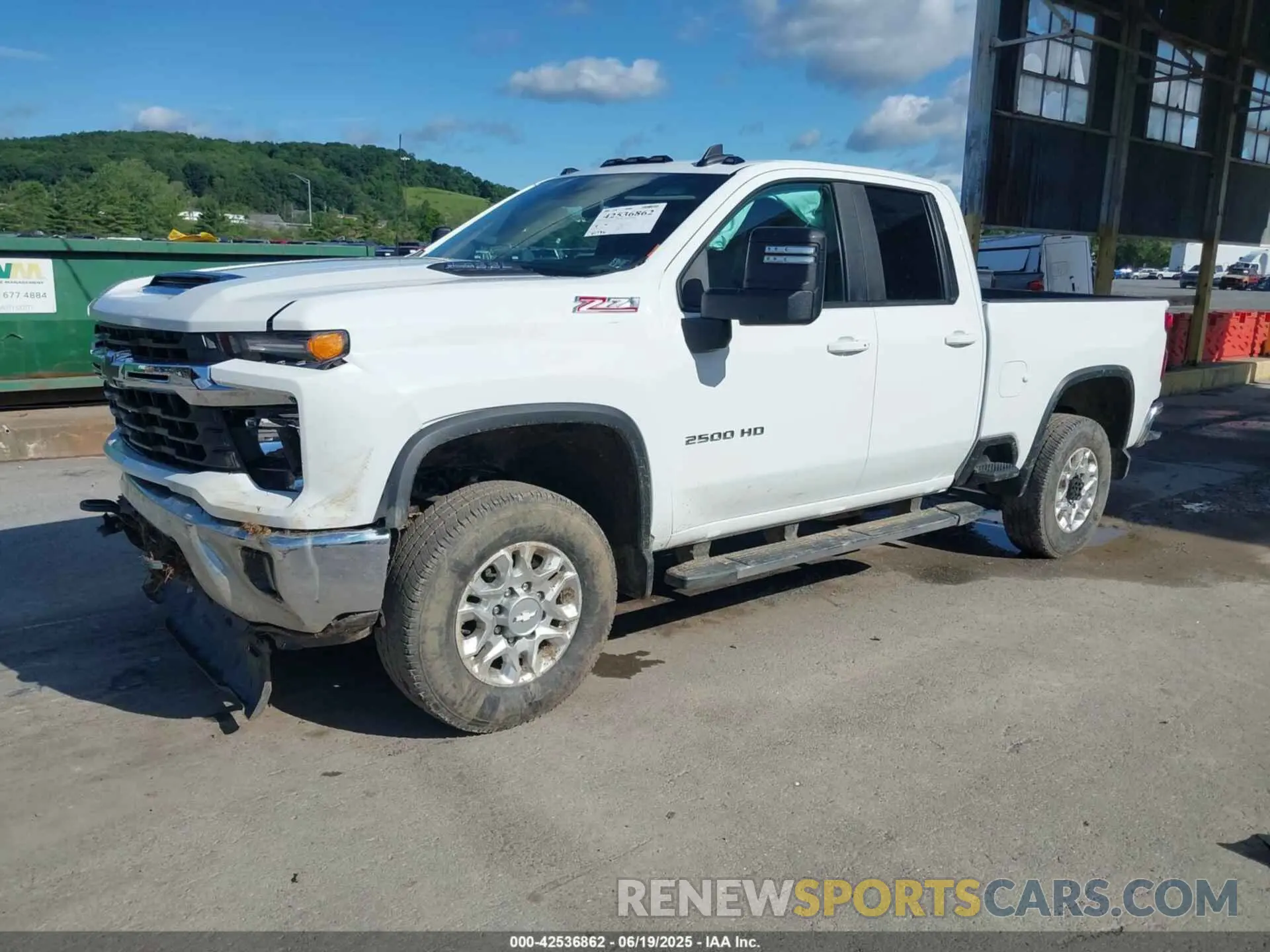 2 fotografías del automóvil dañado 1GC5YNE79RF122822 CHEVROLET SILVERADO 2500HD 2024