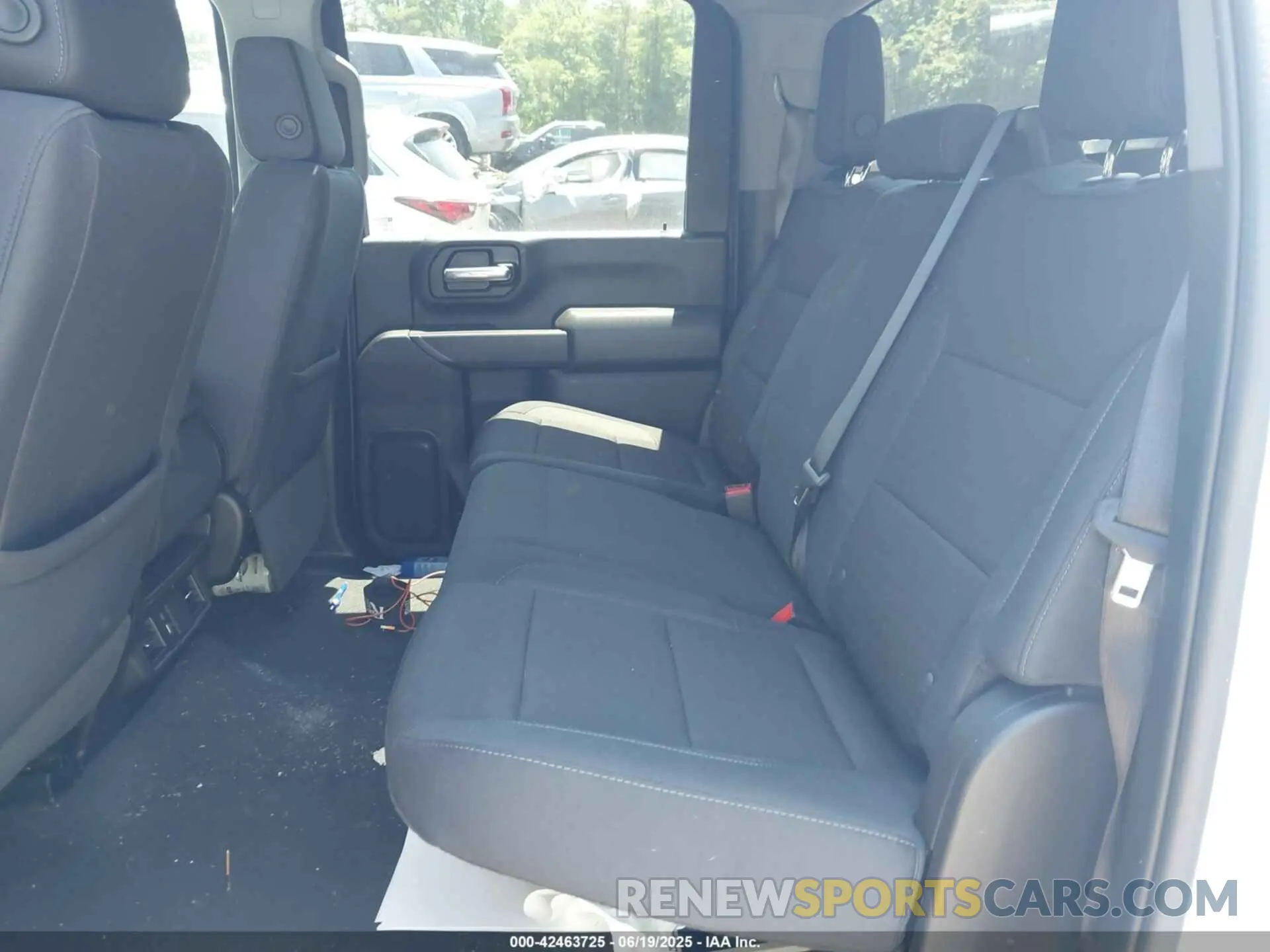 7 fotografías del automóvil dañado 2GC4YME75R1249015 CHEVROLET SILVERADO 2500HD 2024