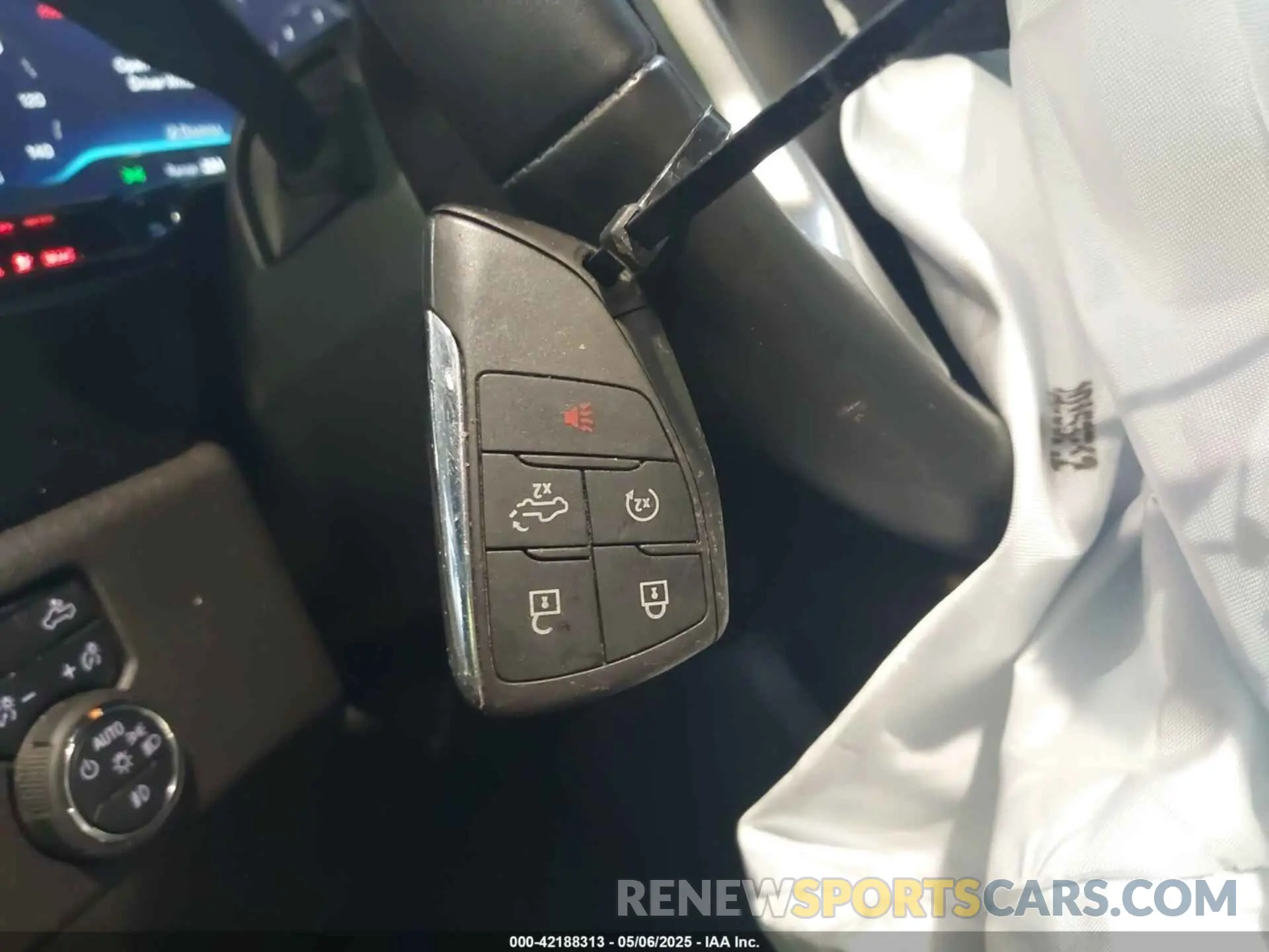 11 fotografías del automóvil dañado 2GC4YNE75R1237713 CHEVROLET SILVERADO 2500HD 2024