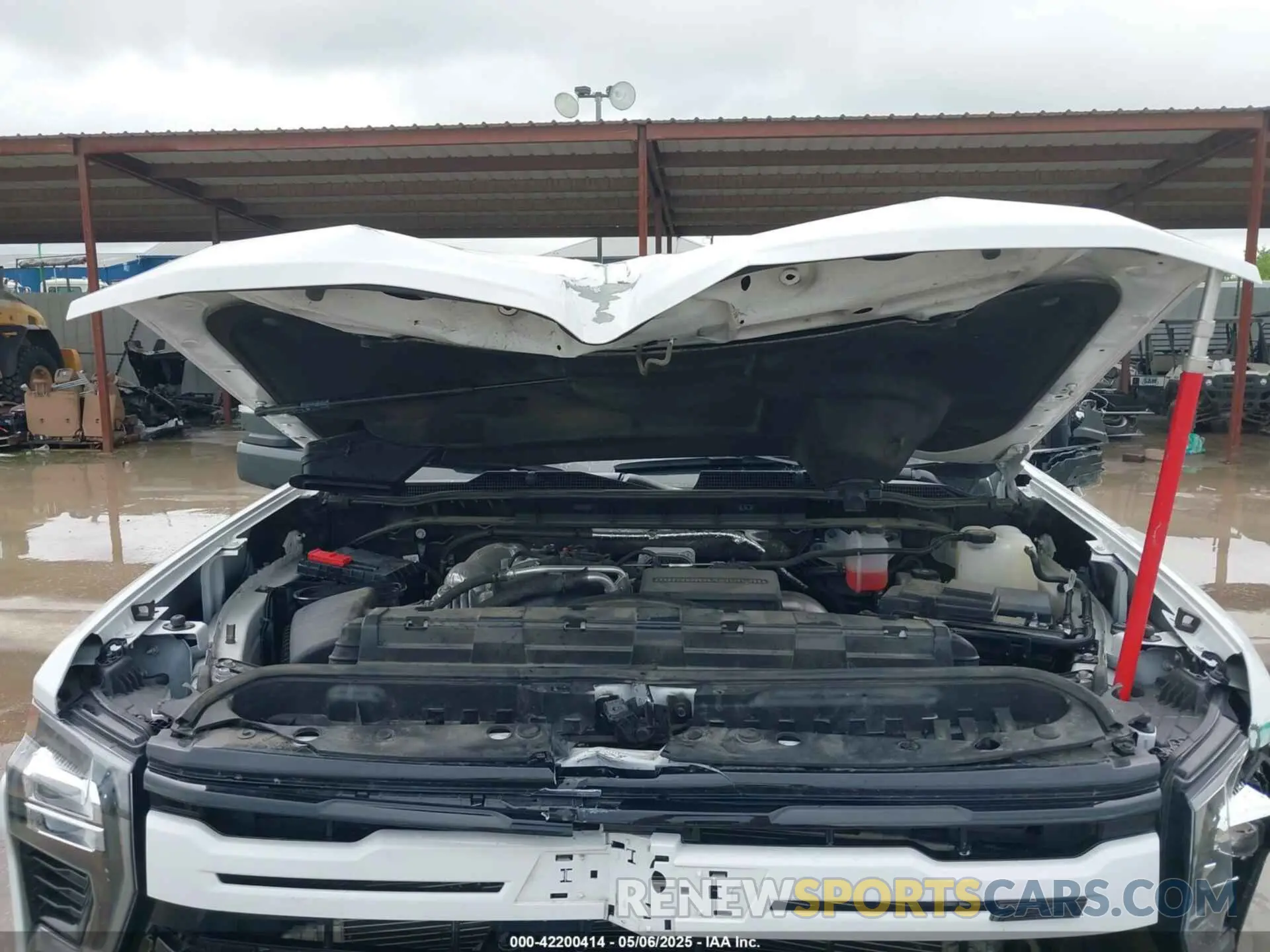 9 fotografías del automóvil dañado 2GC4YNEY1R1181424 CHEVROLET SILVERADO 2500HD 2024