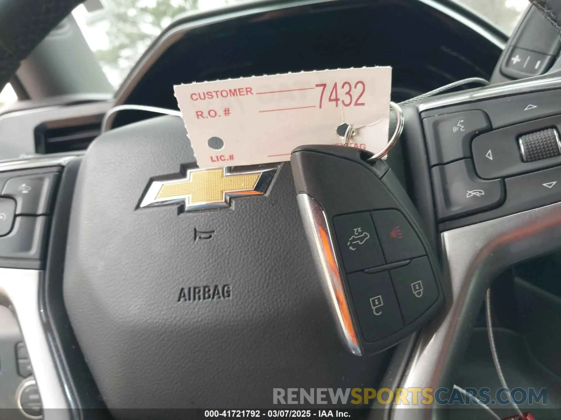 10 fotografías del automóvil dañado 2GC4YNEY6R1206303 CHEVROLET SILVERADO 2500HD 2024