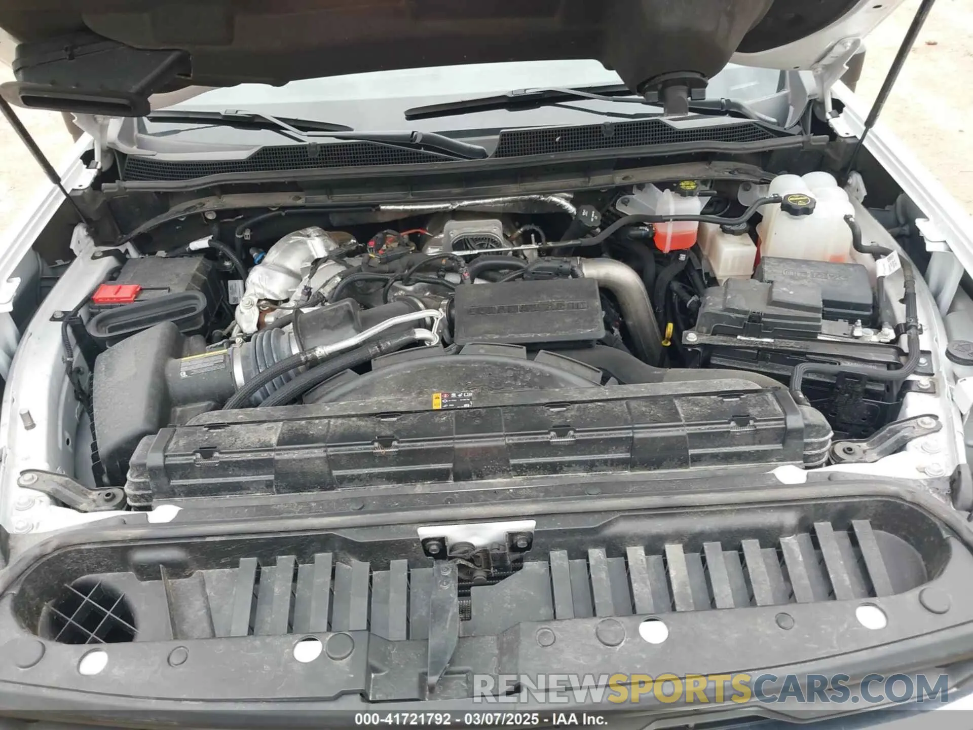 9 fotografías del automóvil dañado 2GC4YNEY6R1206303 CHEVROLET SILVERADO 2500HD 2024