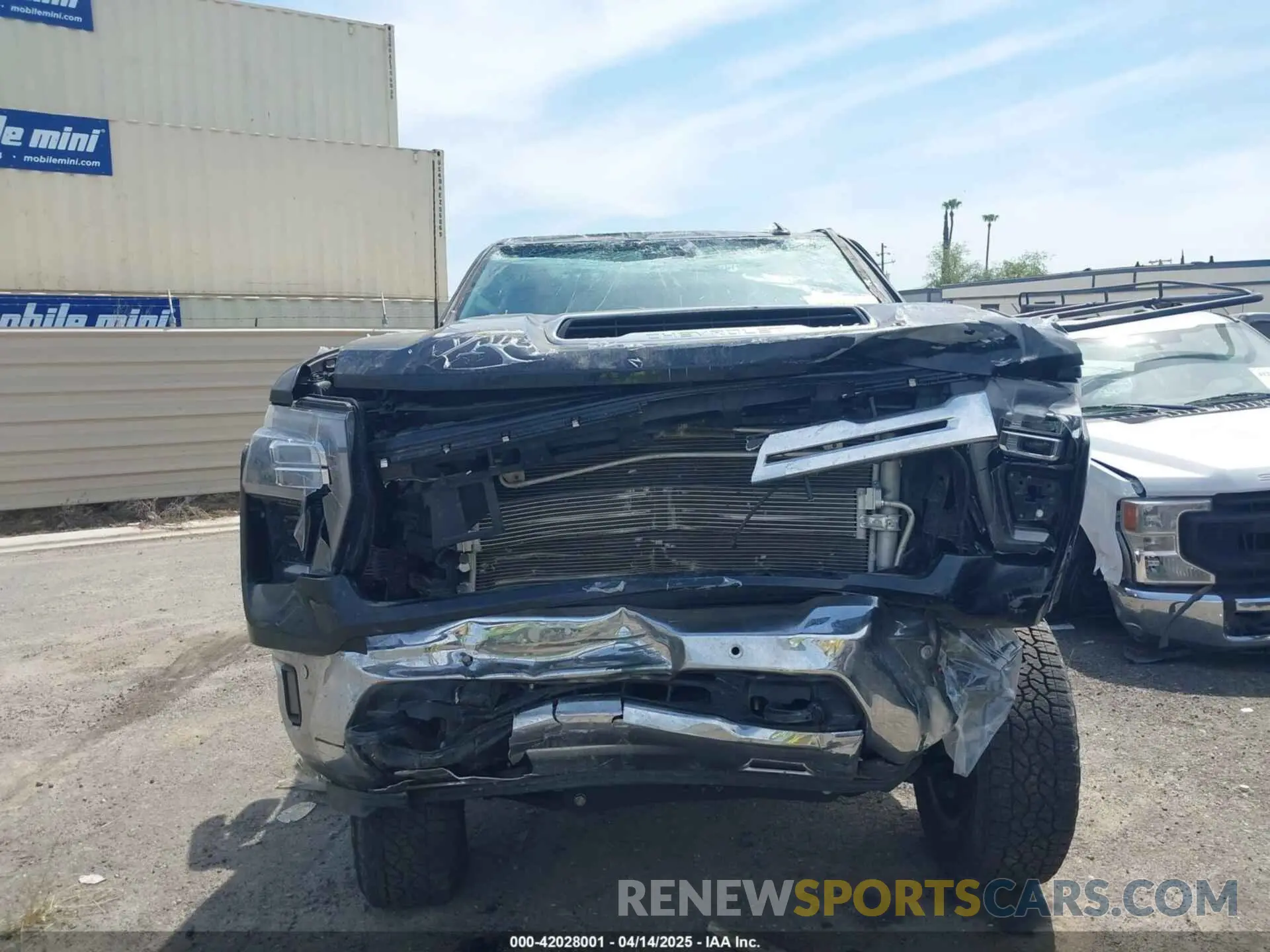 13 fotografías del automóvil dañado 2GC4YPEY8R1126299 CHEVROLET SILVERADO 2500HD 2024