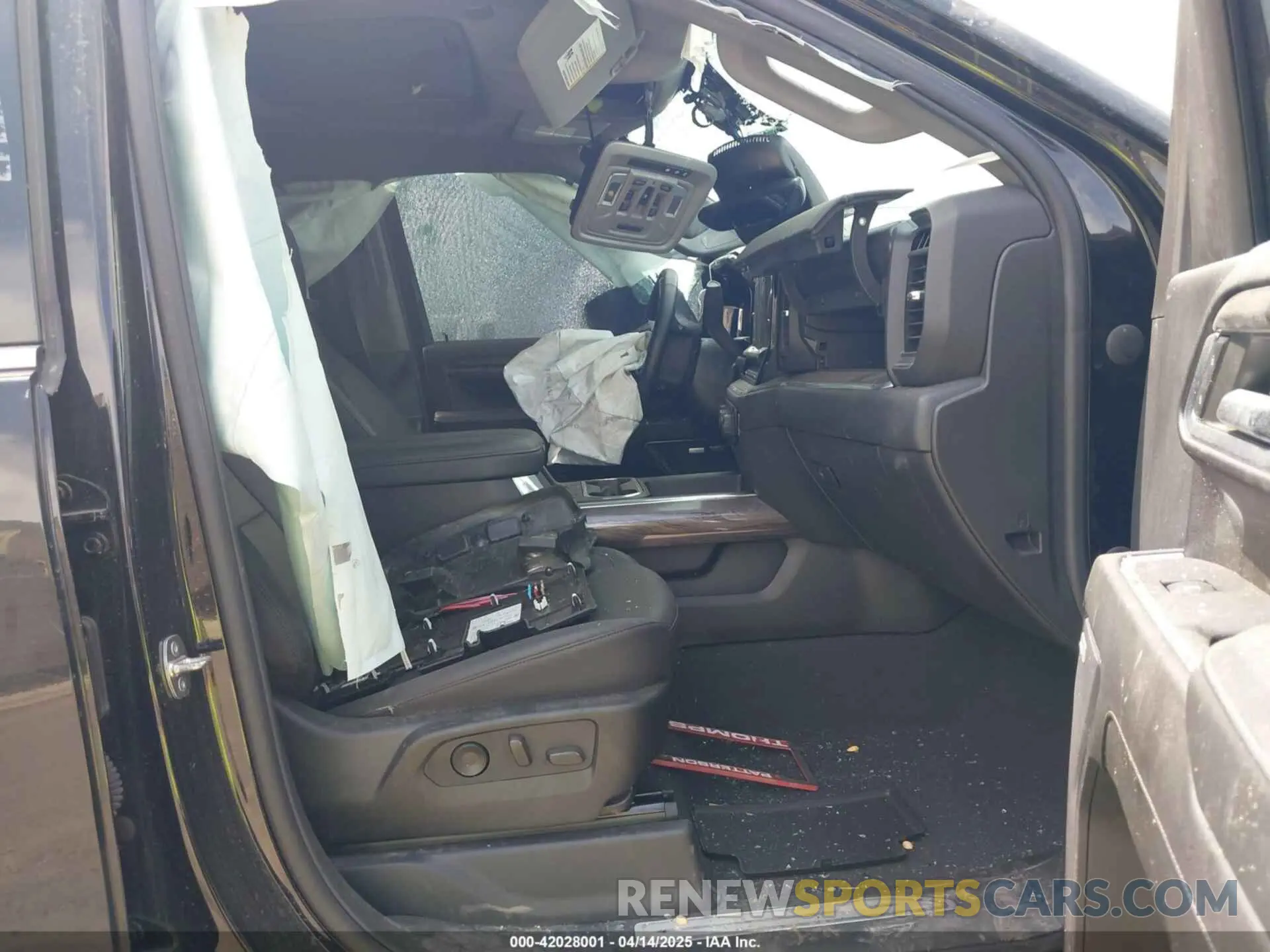 5 fotografías del automóvil dañado 2GC4YPEY8R1126299 CHEVROLET SILVERADO 2500HD 2024