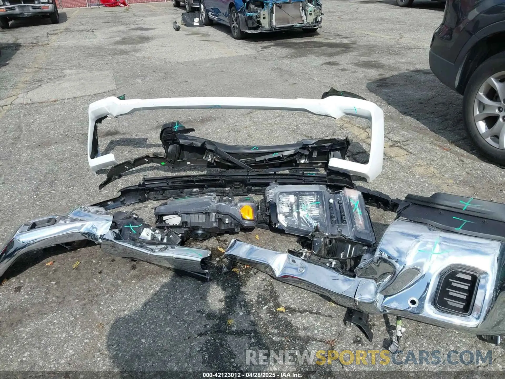 12 fotografías del automóvil dañado 1GC0ALE71SF210790 CHEVROLET SILVERADO 2500HD 2025