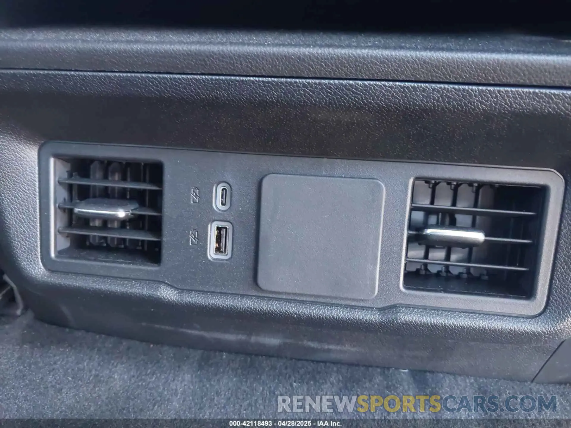 12 fotografías del automóvil dañado 1GC4KME79SF145305 CHEVROLET SILVERADO 2500HD 2025