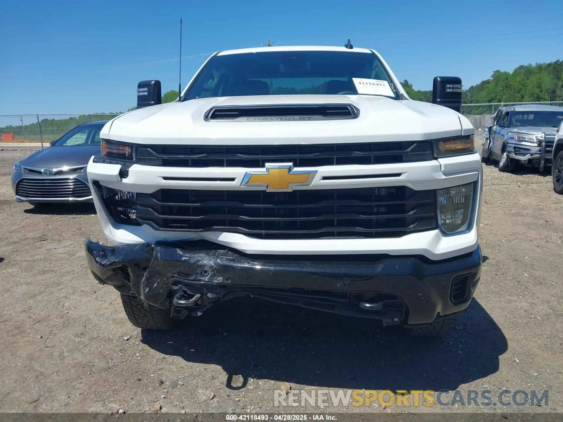 15 fotografías del automóvil dañado 1GC4KME79SF145305 CHEVROLET SILVERADO 2500HD 2025