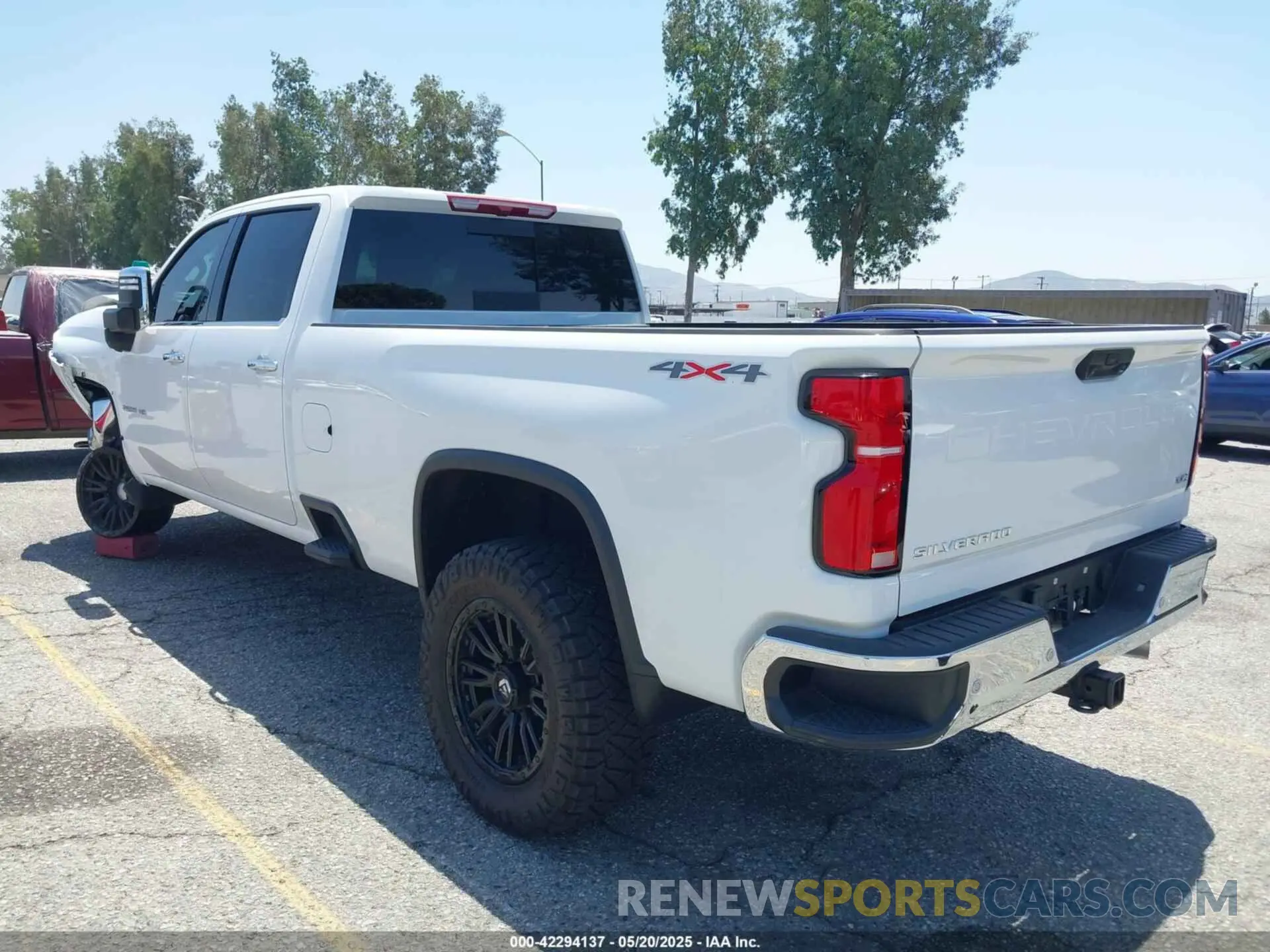 3 fotografías del automóvil dañado 1GC4KPEY7SF148925 CHEVROLET SILVERADO 2500HD 2025
