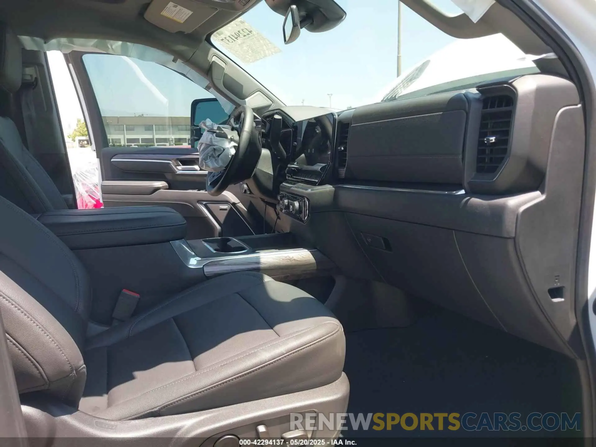 7 fotografías del automóvil dañado 1GC4KPEY7SF148925 CHEVROLET SILVERADO 2500HD 2025
