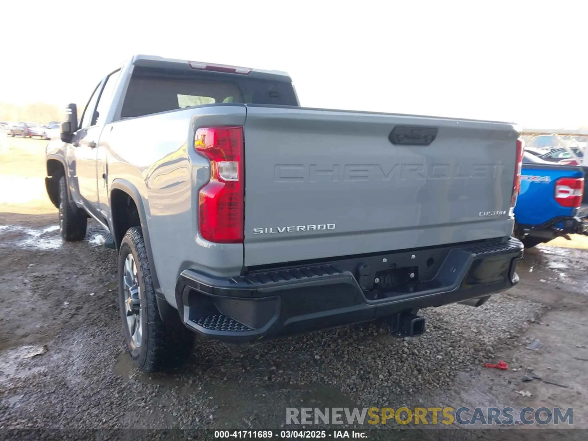 3 fotografías del automóvil dañado 2GC4KME76S1127691 CHEVROLET SILVERADO 2500HD 2025
