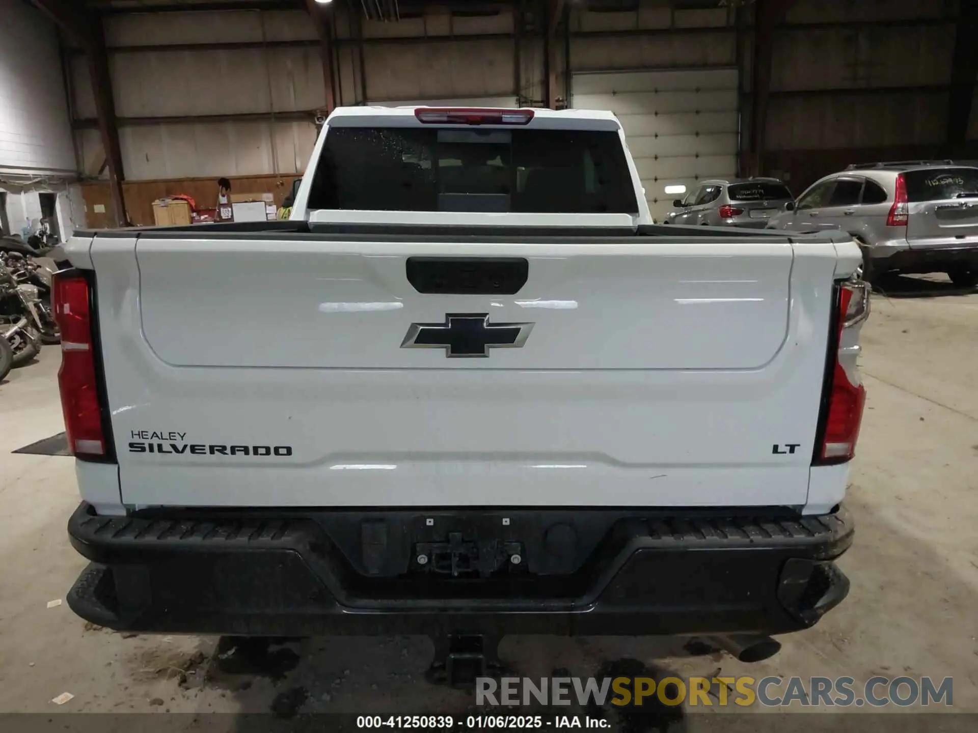 16 fotografías del automóvil dañado 2GC4KNE72S1137446 CHEVROLET SILVERADO 2500HD 2025