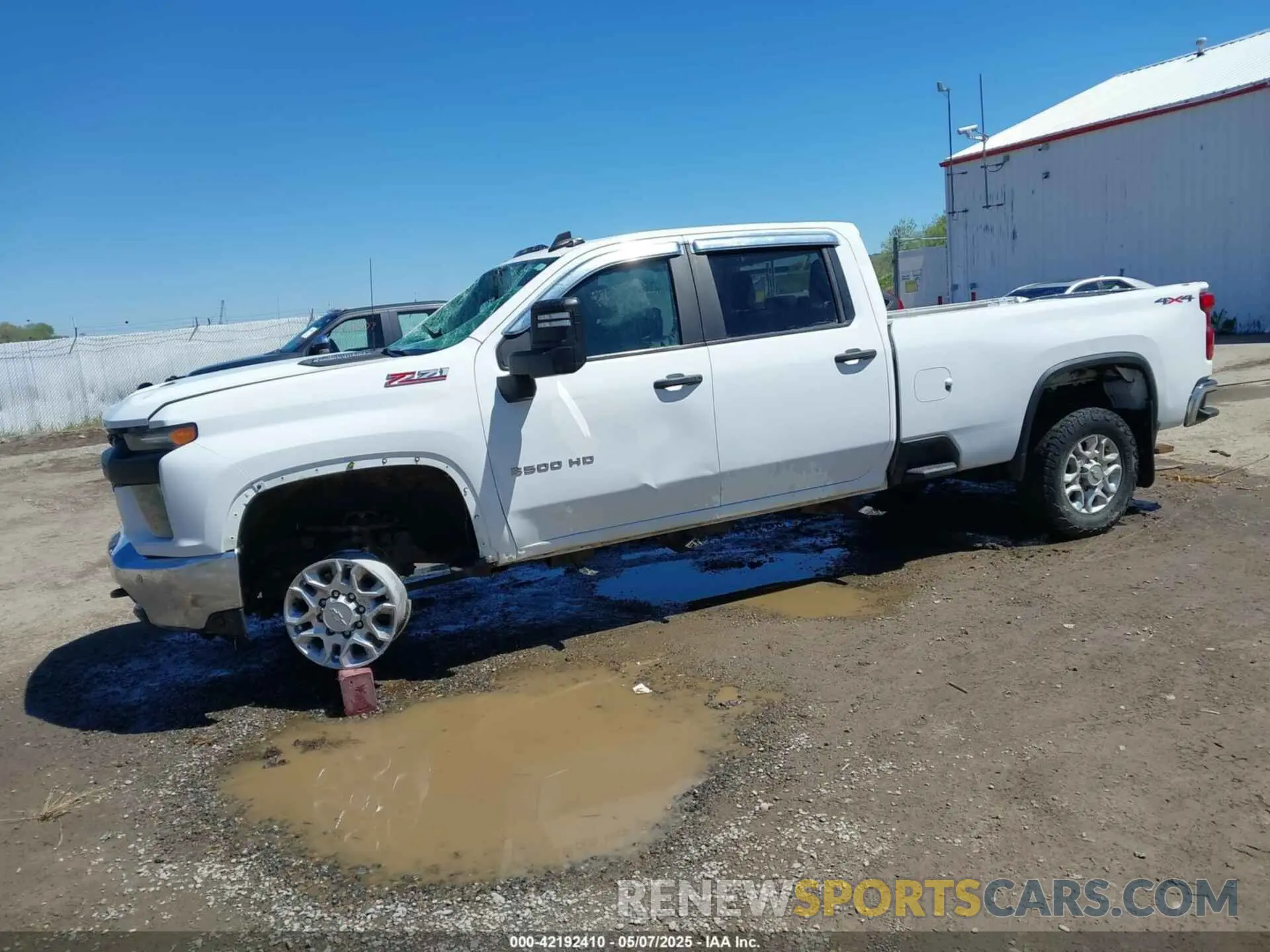 2 fotografías del automóvil dañado 1GC4YSEY9LF210876 CHEVROLET SILVERADO 3500HD 2020