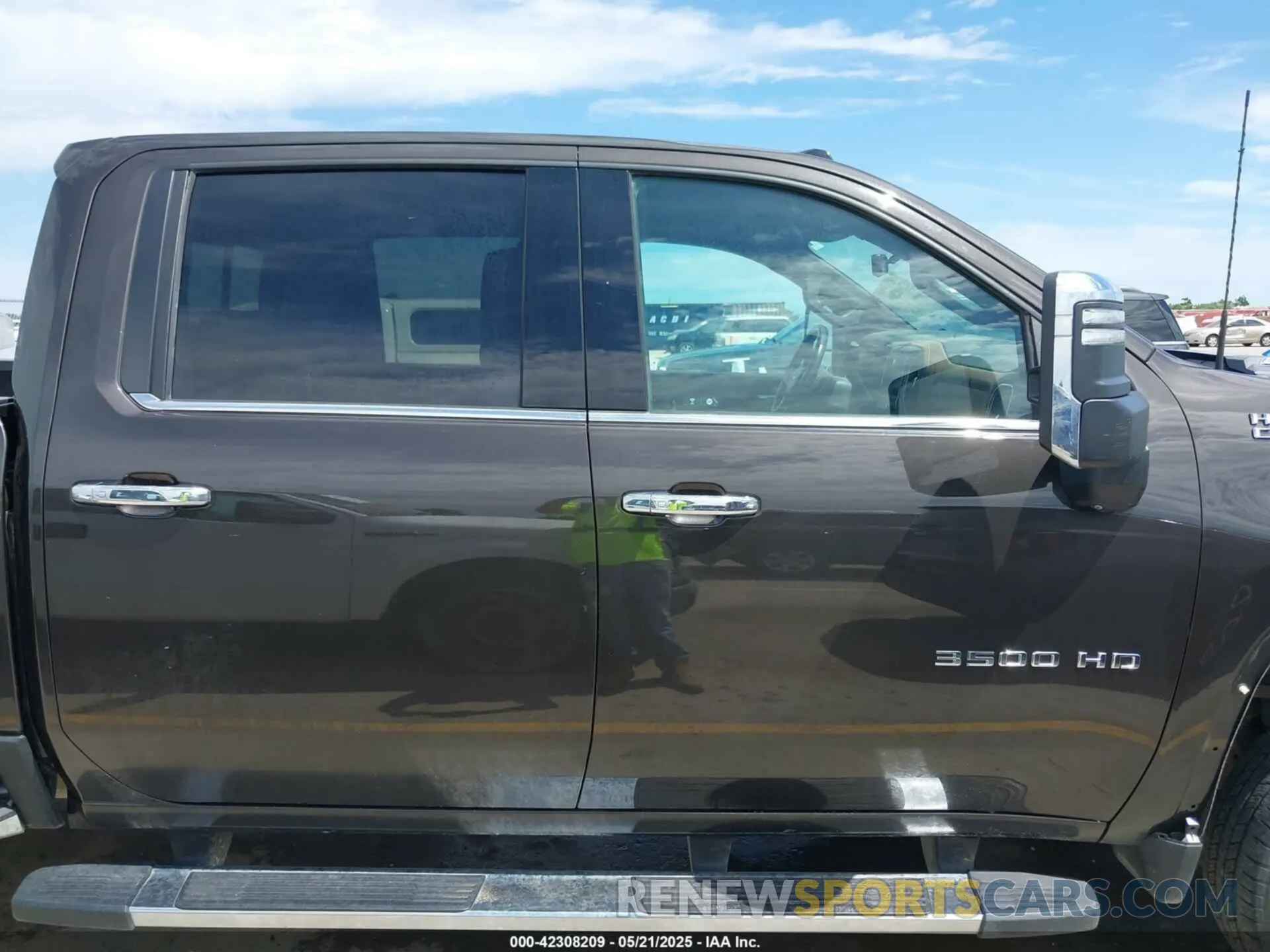 13 fotografías del automóvil dañado 1GC4YVEY1LF295648 CHEVROLET SILVERADO 3500HD 2020