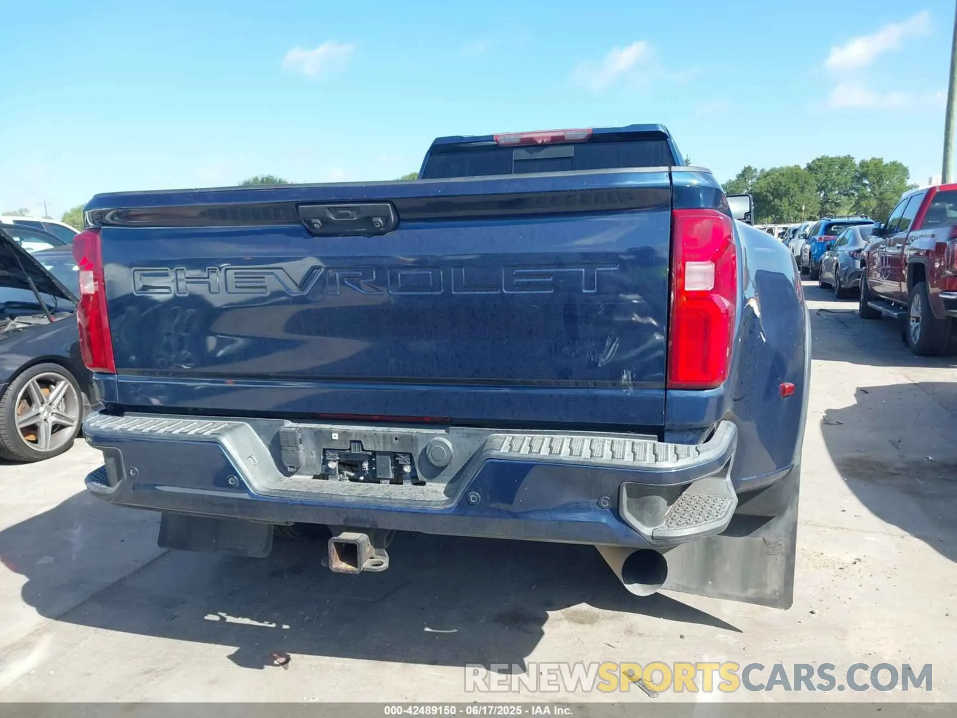 15 fotografías del automóvil dañado 1GC4YVEY9LF213150 CHEVROLET SILVERADO 3500HD 2020