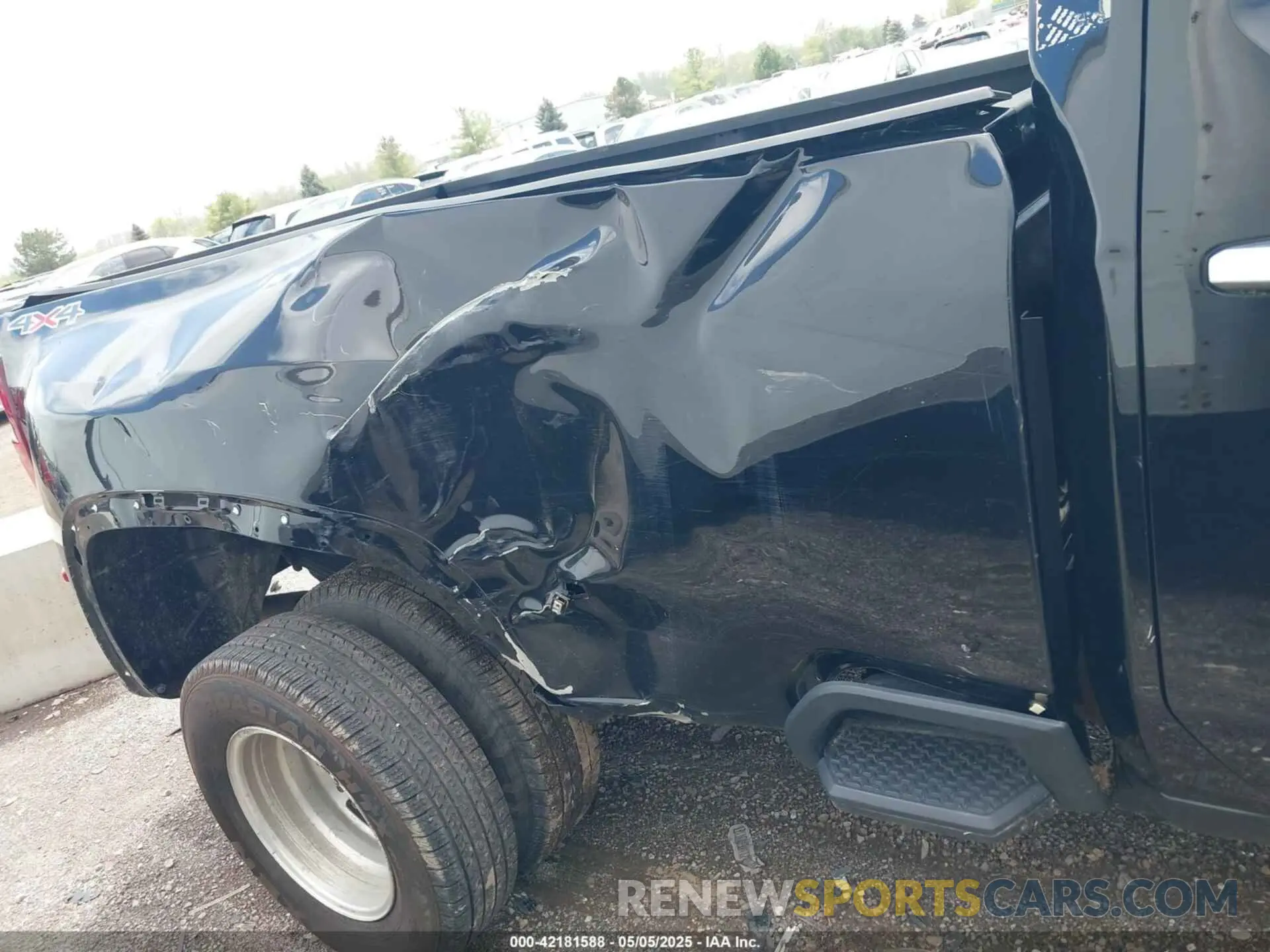 16 fotografías del automóvil dañado 1GC4YUEY2MF262296 CHEVROLET SILVERADO 3500HD 2021