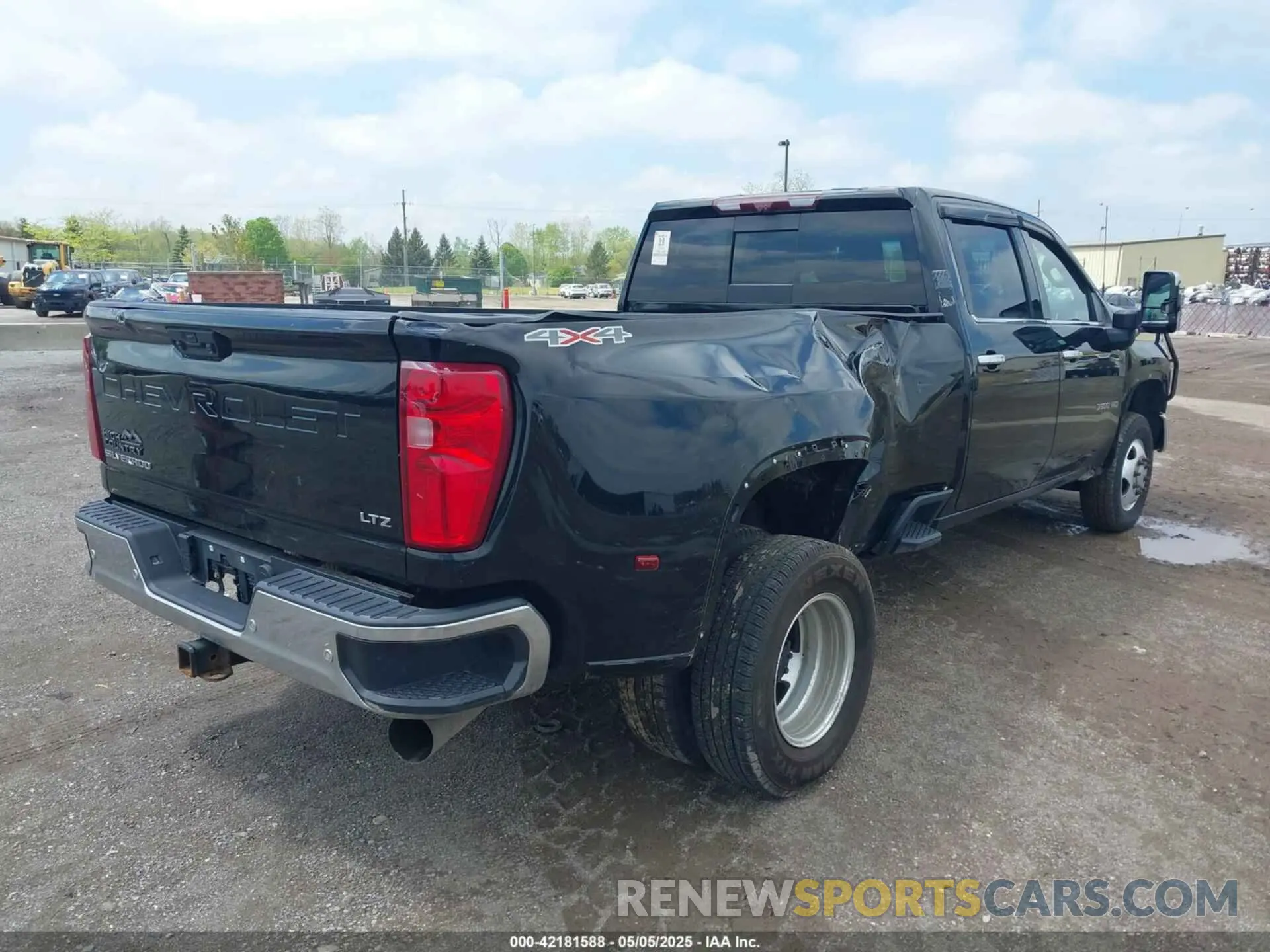 4 fotografías del automóvil dañado 1GC4YUEY2MF262296 CHEVROLET SILVERADO 3500HD 2021