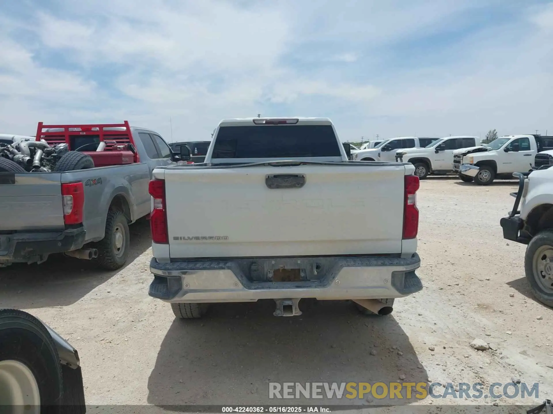 14 fotografías del automóvil dañado 1GC4YSE7XNF196447 CHEVROLET SILVERADO 3500HD 2022