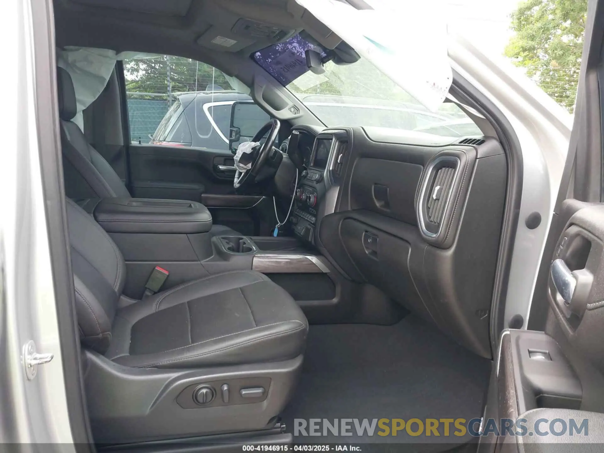 7 fotografías del automóvil dañado 1GC4YUEY1NF163633 CHEVROLET SILVERADO 3500HD 2022