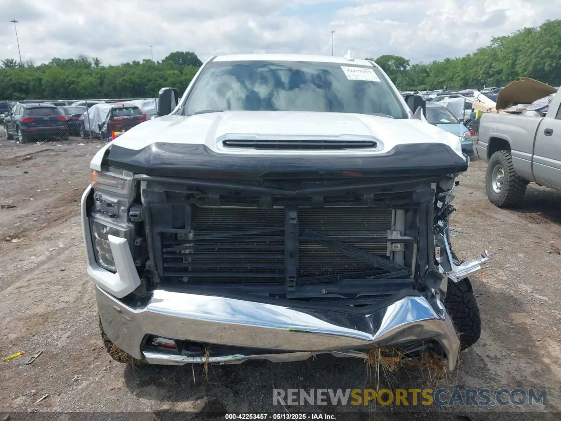 15 fotografías del automóvil dañado 1GC4YUEY6NF116999 CHEVROLET SILVERADO 3500HD 2022